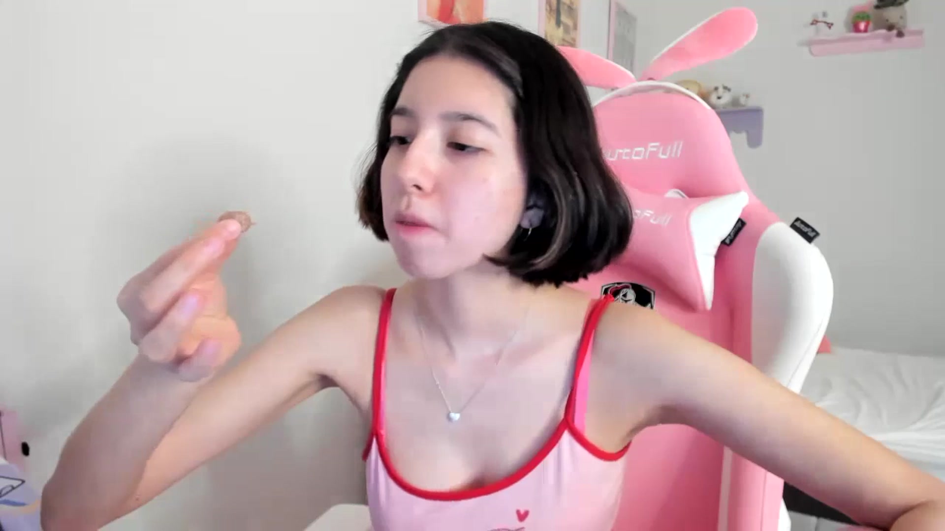 Gallery image thumbnail from Cherrycute666's myfreecams stream on, 06/28/2023, 23:15 image 18 of 20