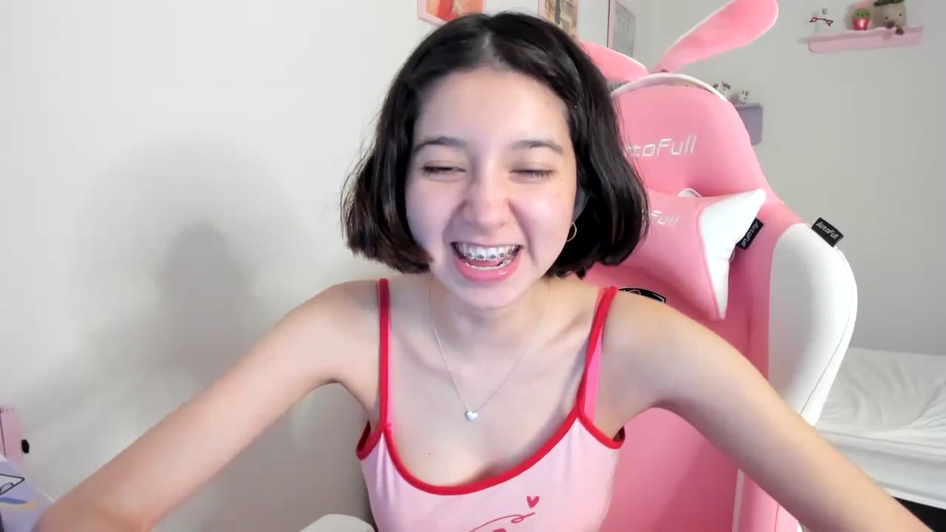 Gallery image thumbnail from Cherrycute666's myfreecams stream on, 06/28/2023, 23:15 image 20 of 20