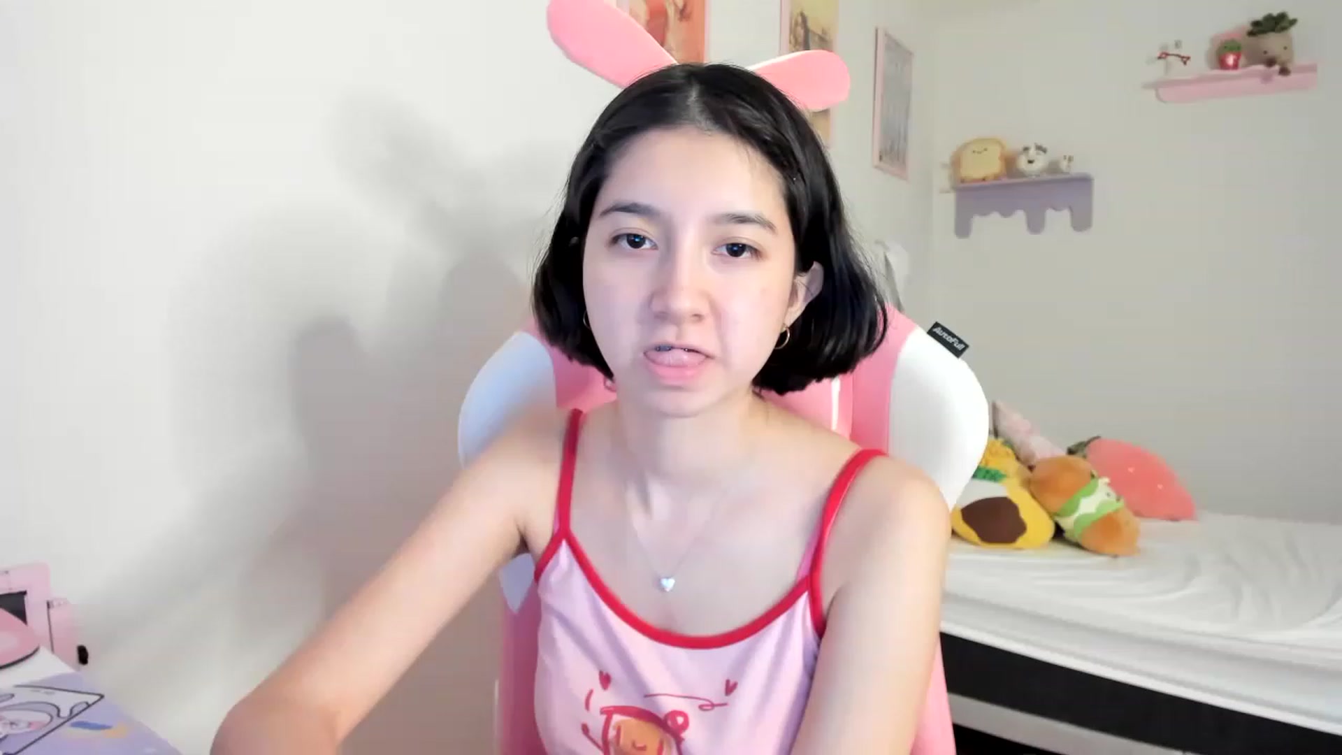 Gallery image thumbnail from Cherrycute666's myfreecams stream on, 06/29/2023, 05:09 image 2 of 20