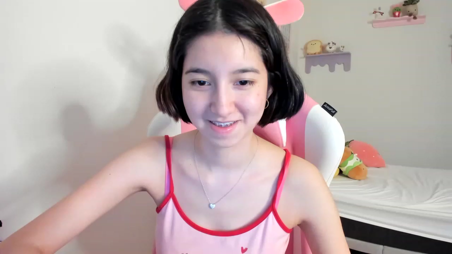Gallery image thumbnail from Cherrycute666's myfreecams stream on, 06/29/2023, 05:09 image 13 of 20