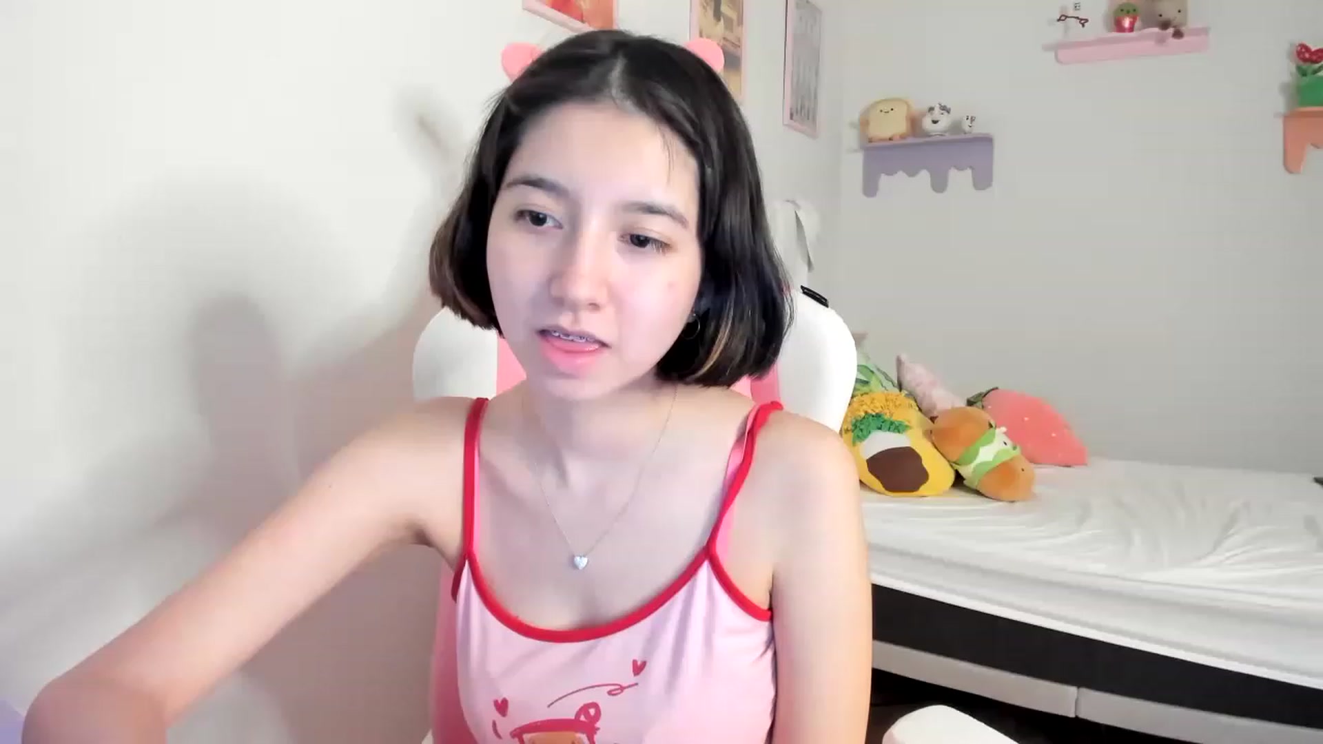 Gallery image thumbnail from Cherrycute666's myfreecams stream on, 06/29/2023, 06:40 image 16 of 20