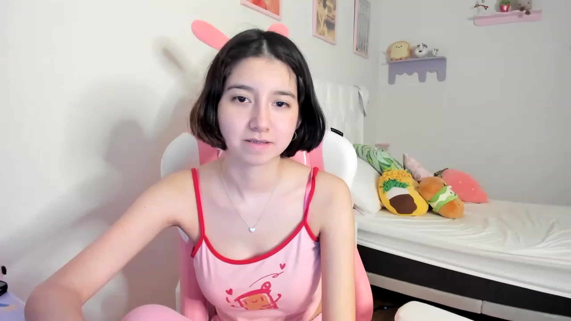 Gallery image thumbnail from Cherrycute666's myfreecams stream on, 06/29/2023, 06:40 image 19 of 20