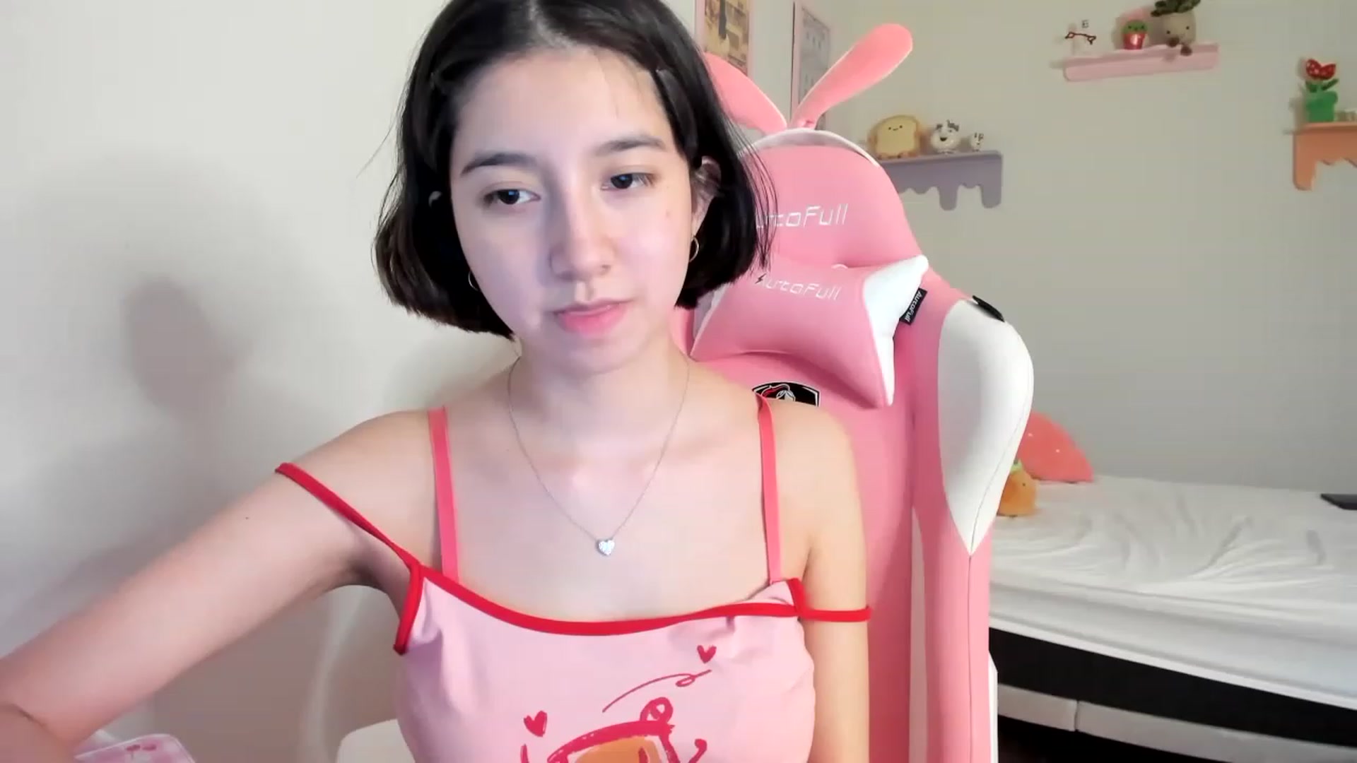 Gallery image thumbnail from Cherrycute666's myfreecams stream on, 06/29/2023, 06:40 image 3 of 20