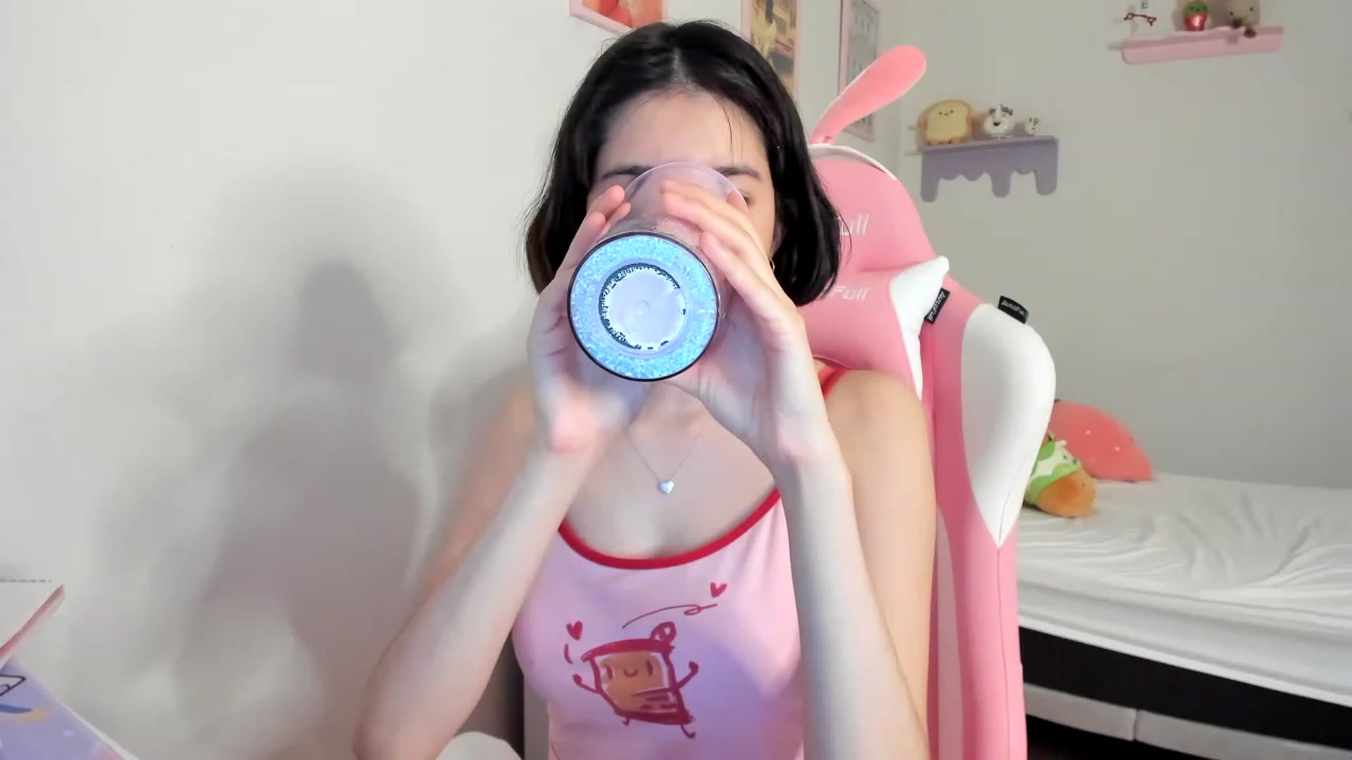 Gallery image thumbnail from Cherrycute666's myfreecams stream on, 06/29/2023, 09:03 image 8 of 20