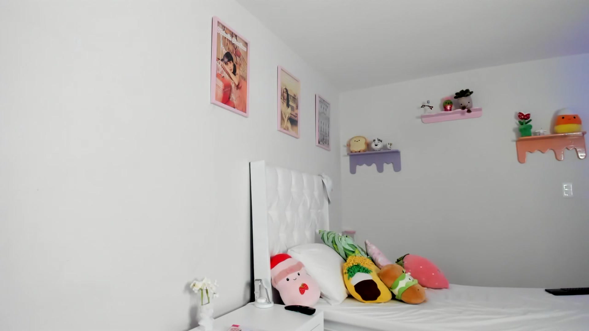 Gallery image thumbnail from Cherrycute666's myfreecams stream on, 06/29/2023, 20:55 image 20 of 20