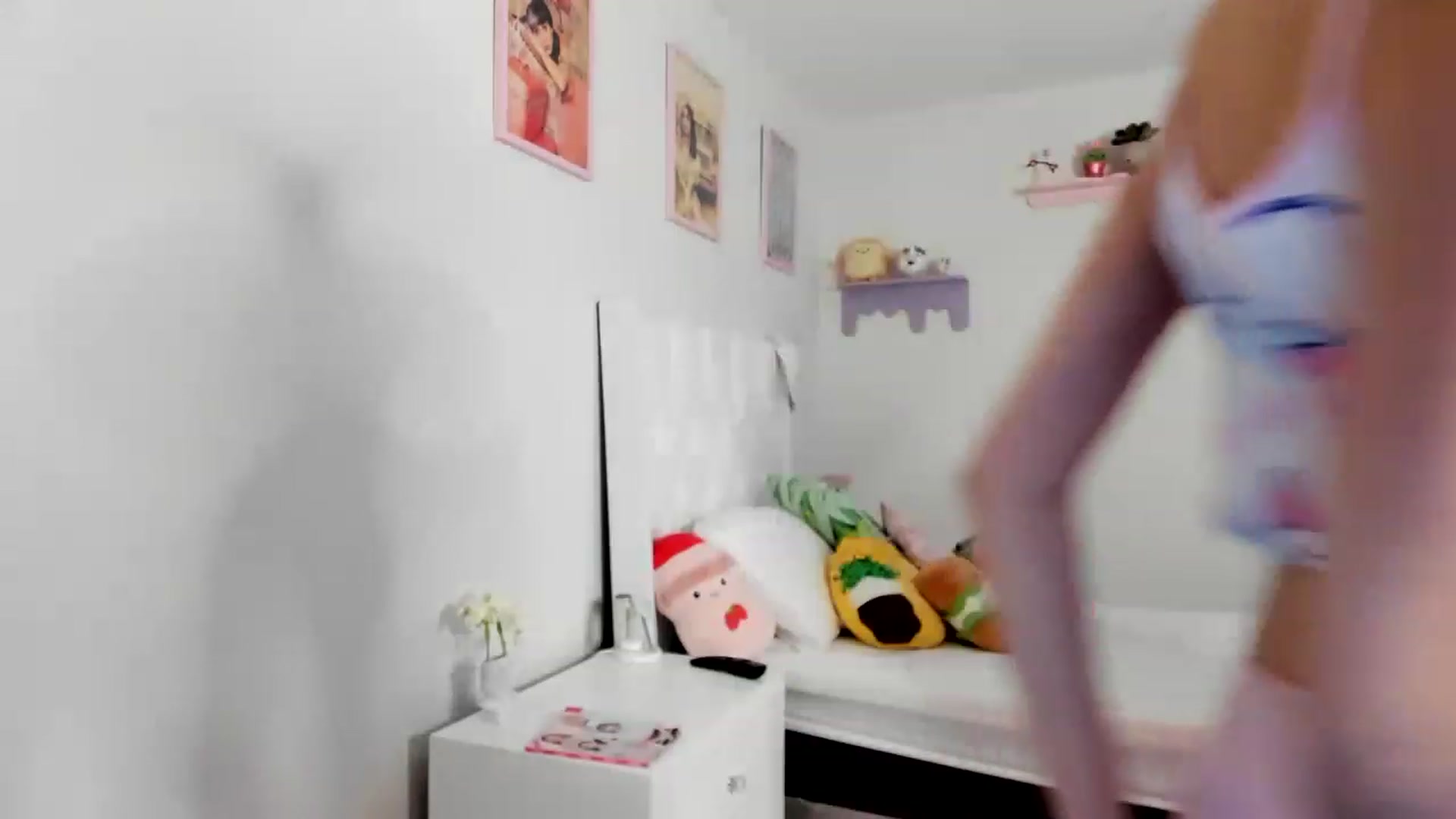 Gallery image thumbnail from Cherrycute666's myfreecams stream on, 06/30/2023, 01:43 image 9 of 20