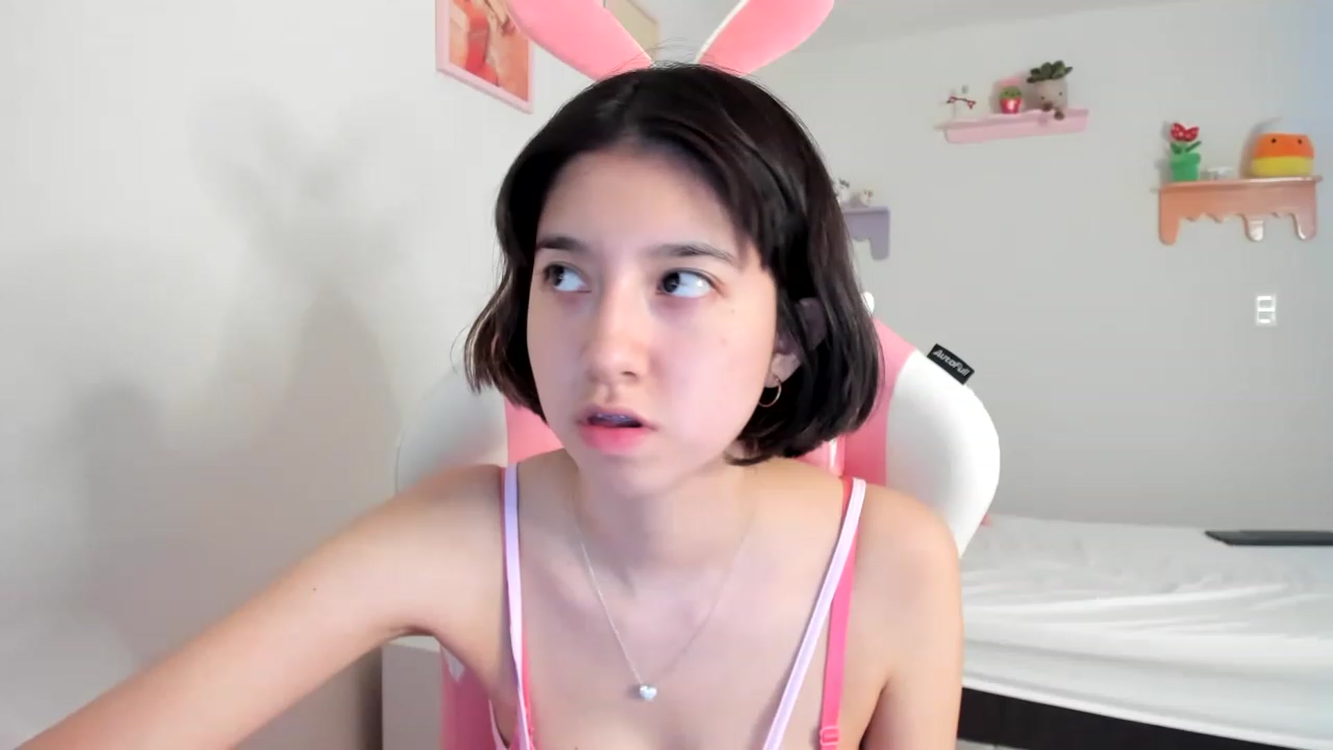 Gallery image thumbnail from Cherrycute666's myfreecams stream on, 06/30/2023, 01:43 image 3 of 20