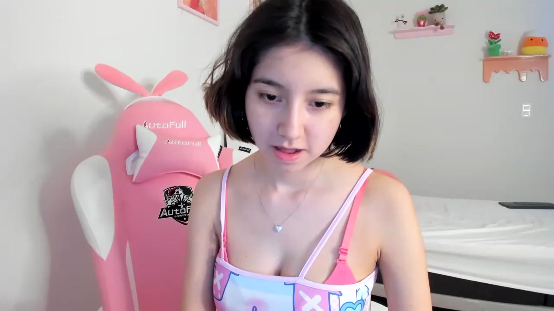 Gallery image thumbnail from Cherrycute666's myfreecams stream on, 06/30/2023, 01:43 image 7 of 20