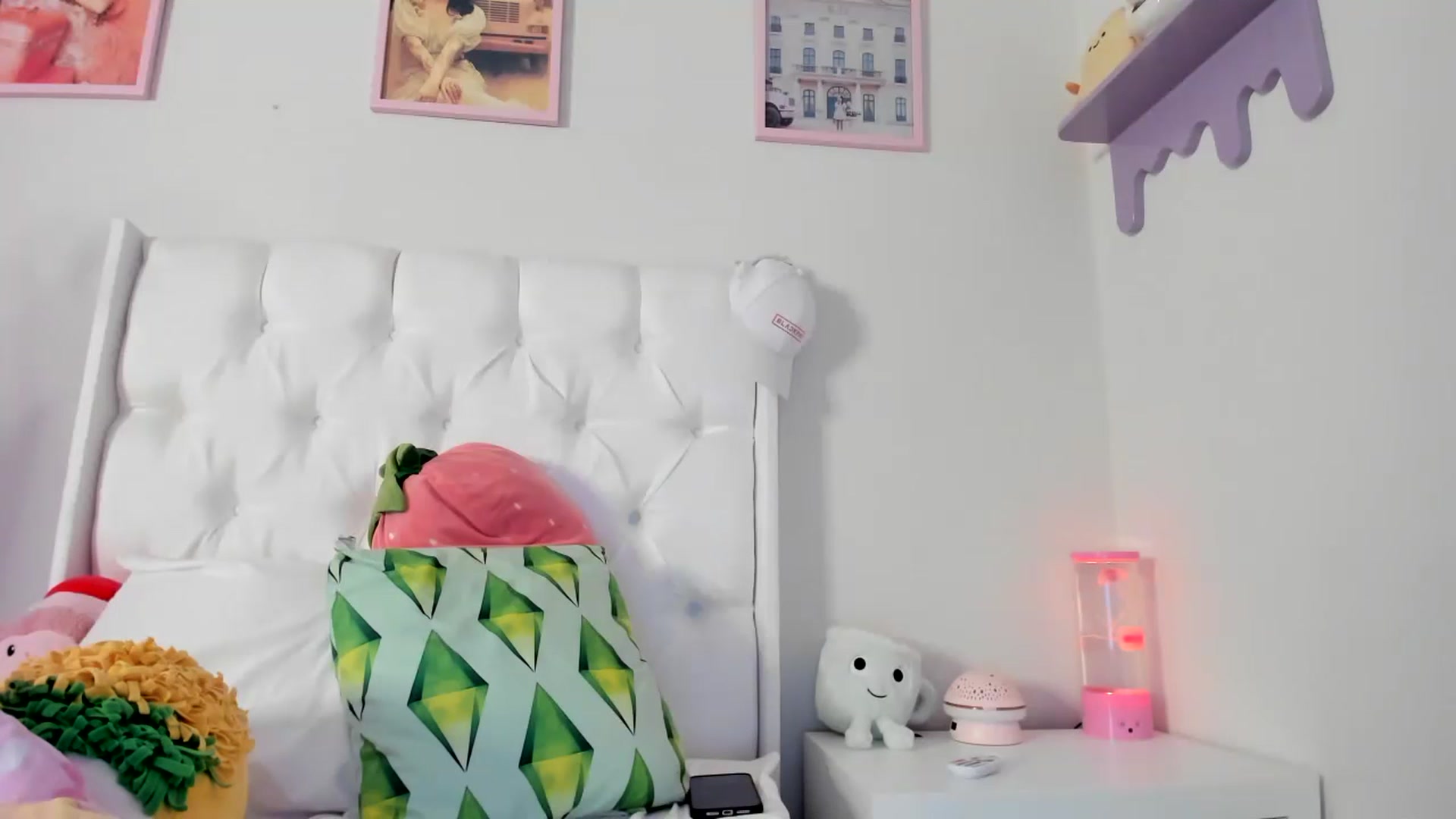 Gallery image thumbnail from Cherrycute666's myfreecams stream on, 06/30/2023, 05:13 image 1 of 20