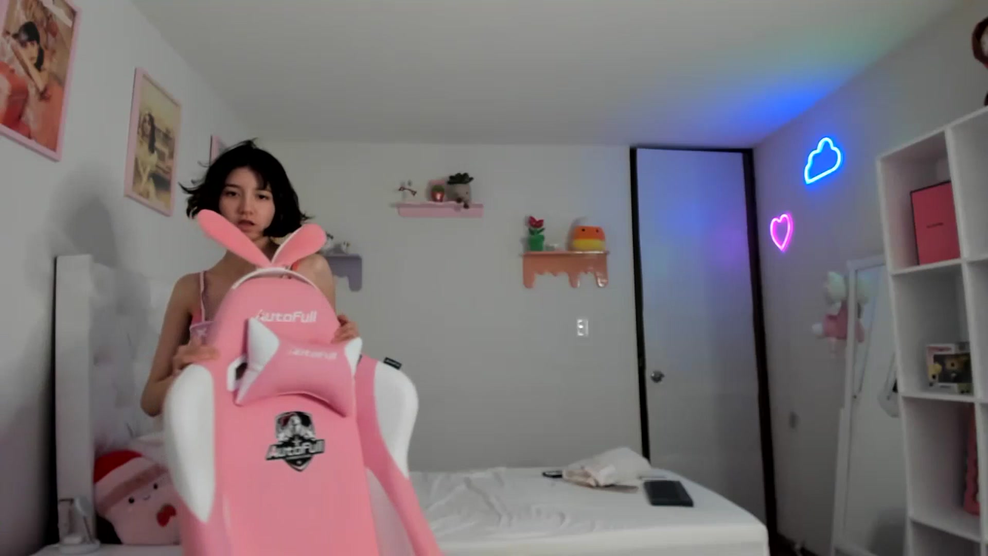 Gallery image thumbnail from Cherrycute666's myfreecams stream on, 06/30/2023, 06:19 image 18 of 20