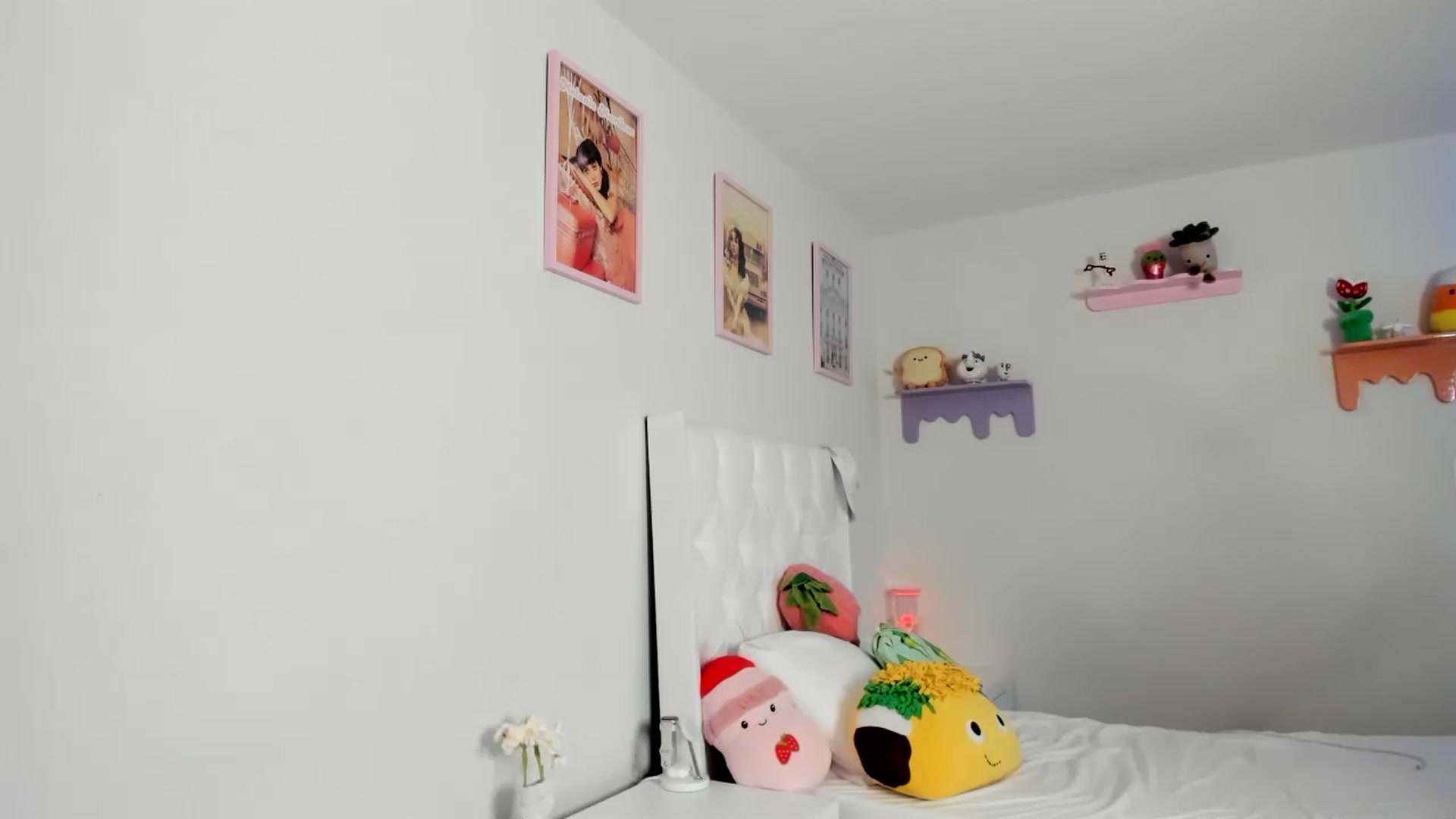 Gallery image thumbnail from Cherrycute666's myfreecams stream on, 06/30/2023, 06:19 image 19 of 20