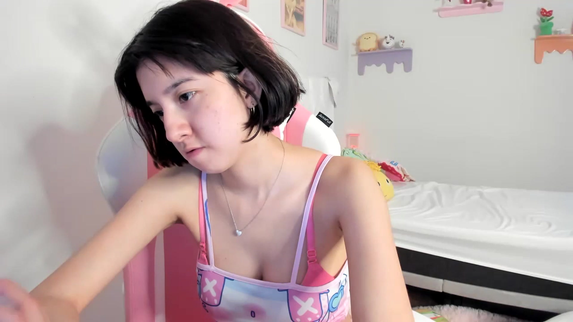 Gallery image thumbnail from Cherrycute666's myfreecams stream on, 06/30/2023, 07:57 image 11 of 20