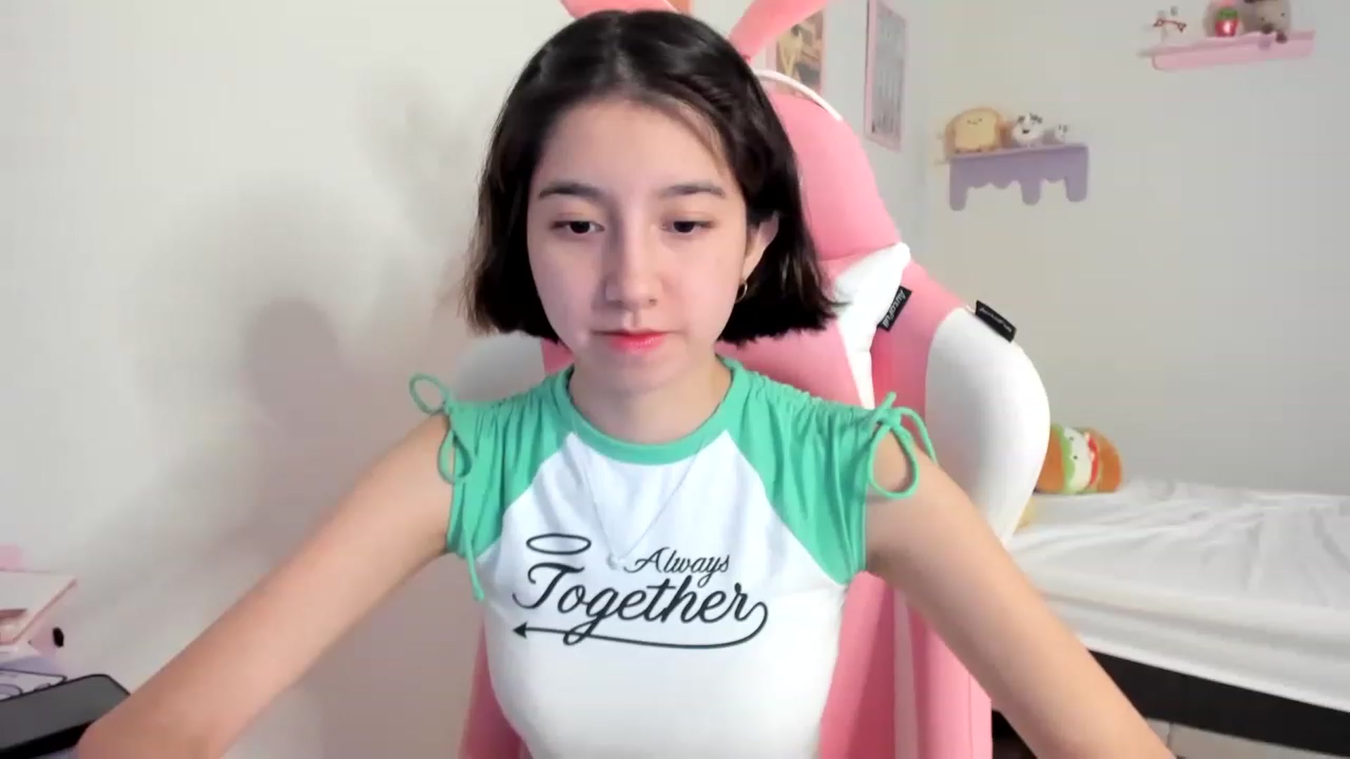 Gallery image thumbnail from Cherrycute666's myfreecams stream on, 07/01/2023, 24:08 image 8 of 20