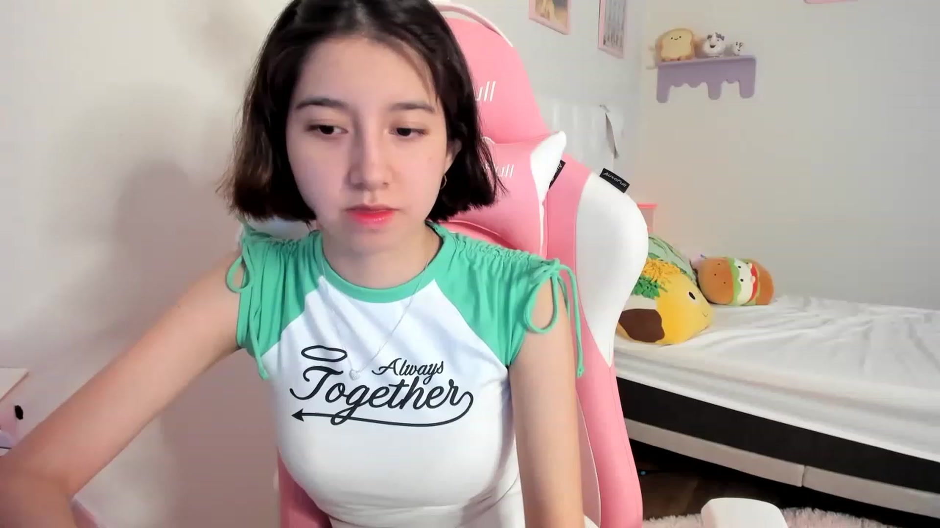 Gallery image thumbnail from Cherrycute666's myfreecams stream on, 07/01/2023, 24:08 image 16 of 20