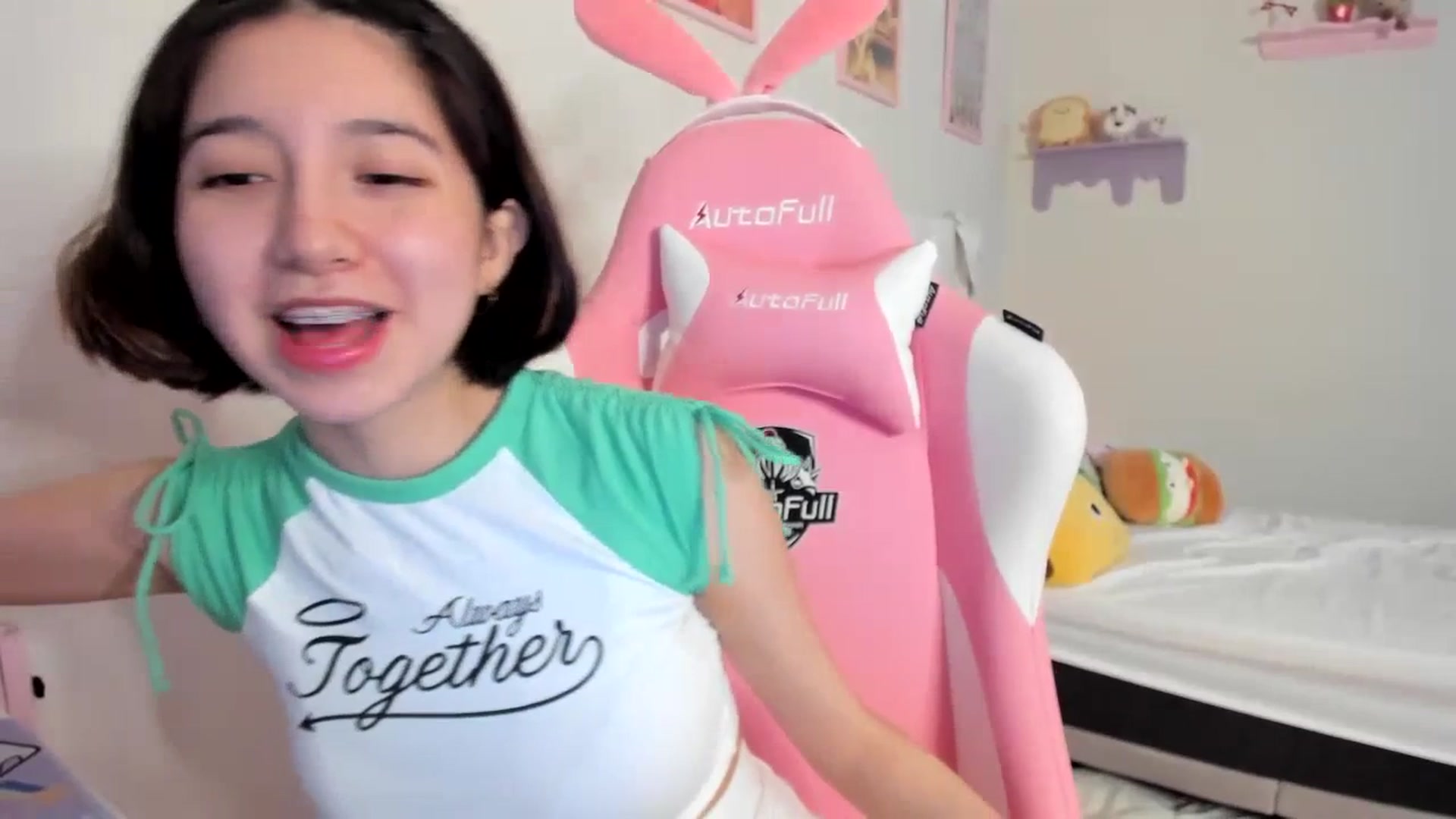 Gallery image thumbnail from Cherrycute666's myfreecams stream on, 07/01/2023, 04:52 image 3 of 20