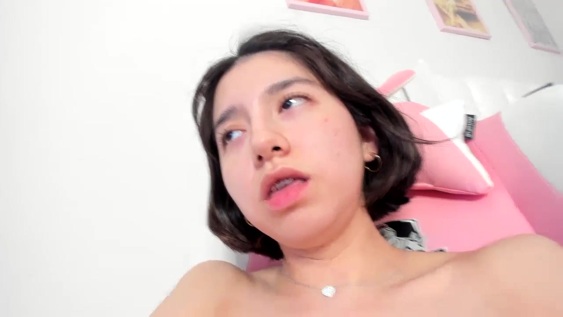 Gallery image thumbnail from Cherrycute666's myfreecams stream on, 07/01/2023, 09:40 image 10 of 20