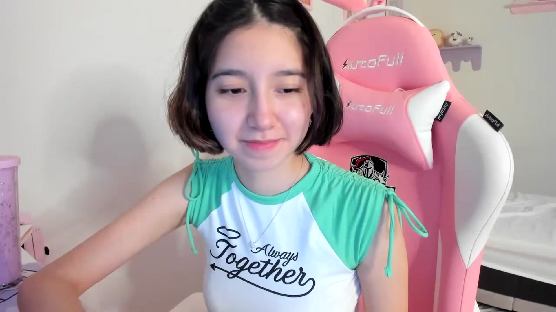 Gallery image thumbnail from Cherrycute666's myfreecams stream on, 07/01/2023, 09:40 image 1 of 20