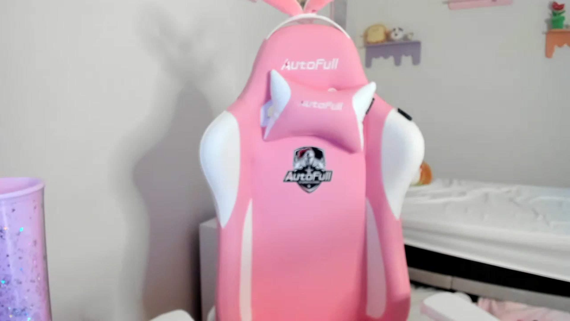 Gallery image thumbnail from Cherrycute666's myfreecams stream on, 07/01/2023, 13:03 image 5 of 20