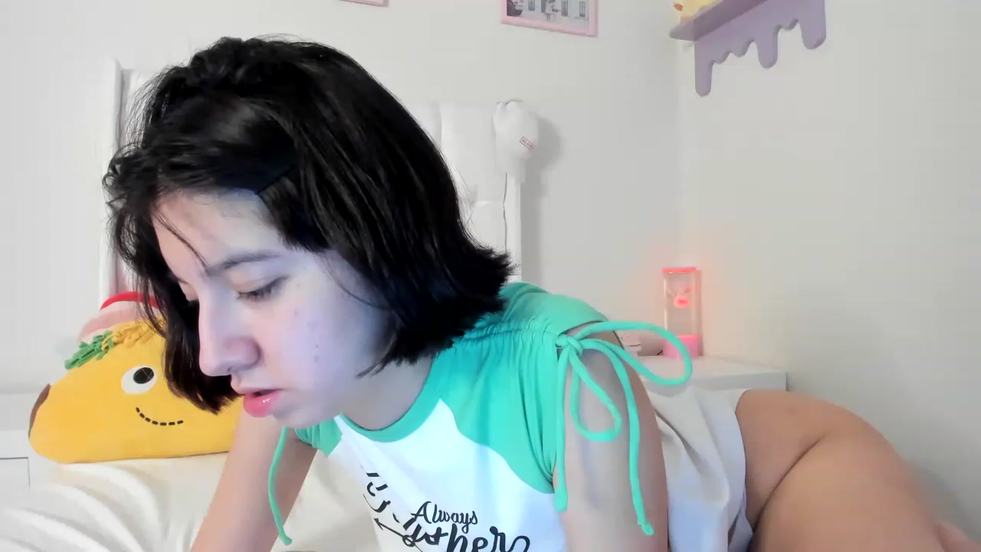 Gallery image thumbnail from Cherrycute666's myfreecams stream on, 07/01/2023, 13:03 image 16 of 20