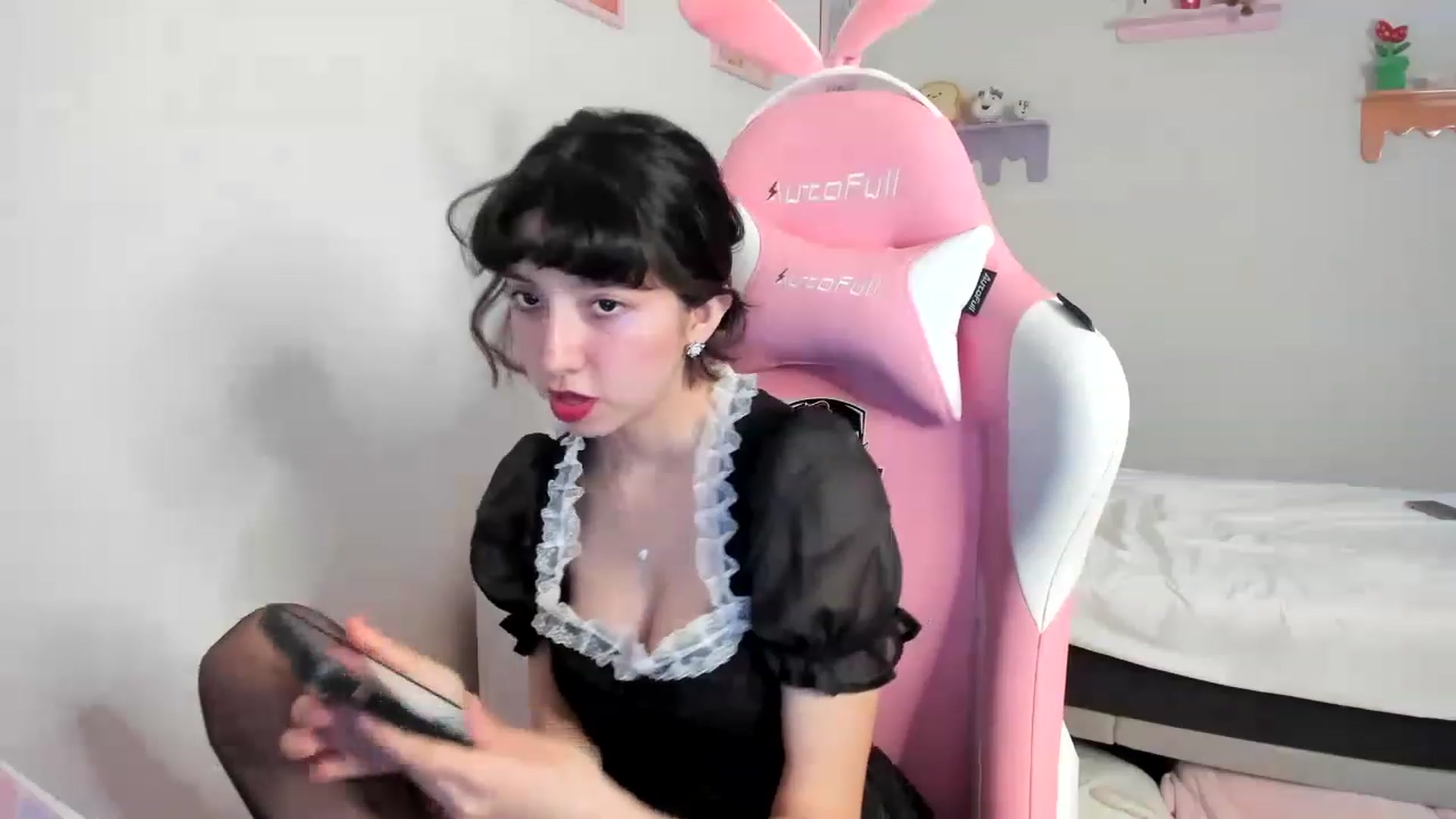 Gallery image thumbnail from Cherrycute666's myfreecams stream on, 07/02/2023, 04:54 image 20 of 20