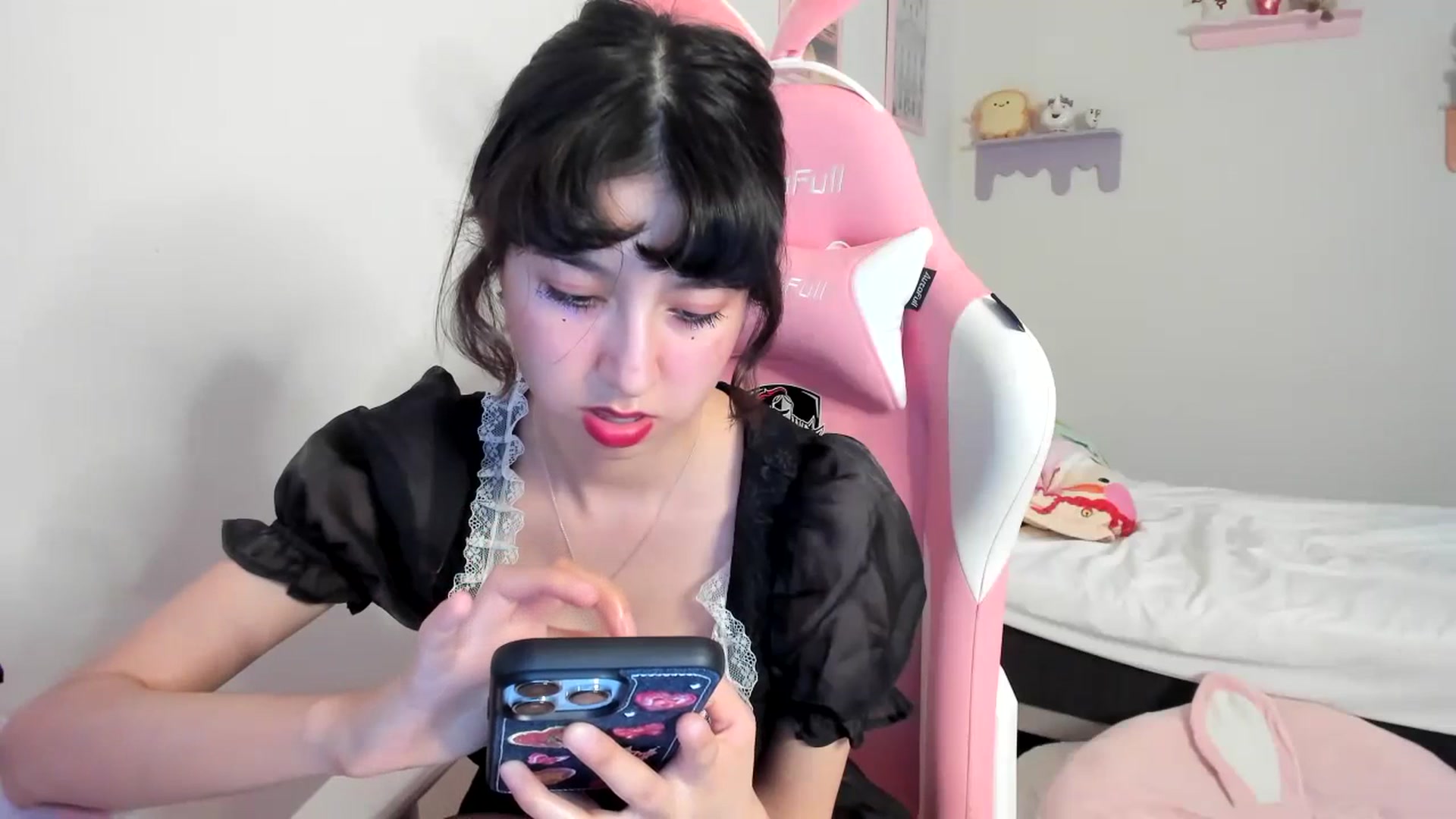 Gallery image thumbnail from Cherrycute666's myfreecams stream on, 07/02/2023, 07:45 image 3 of 20