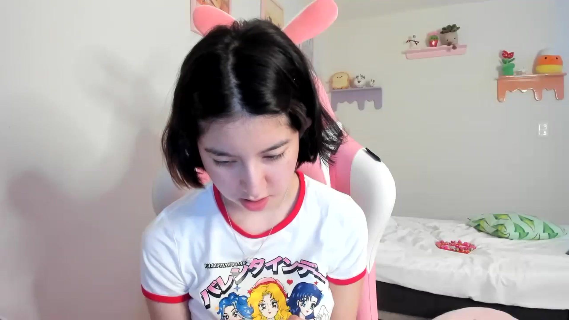 Gallery image thumbnail from Cherrycute666's myfreecams stream on, 07/03/2023, 01:08 image 1 of 20