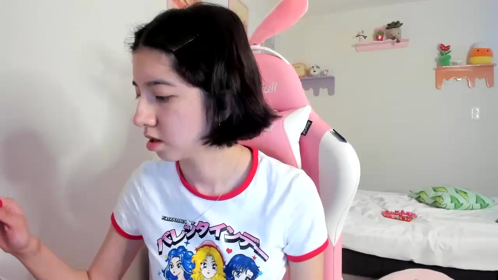 Gallery image thumbnail from Cherrycute666's myfreecams stream on, 07/03/2023, 01:08 image 2 of 20