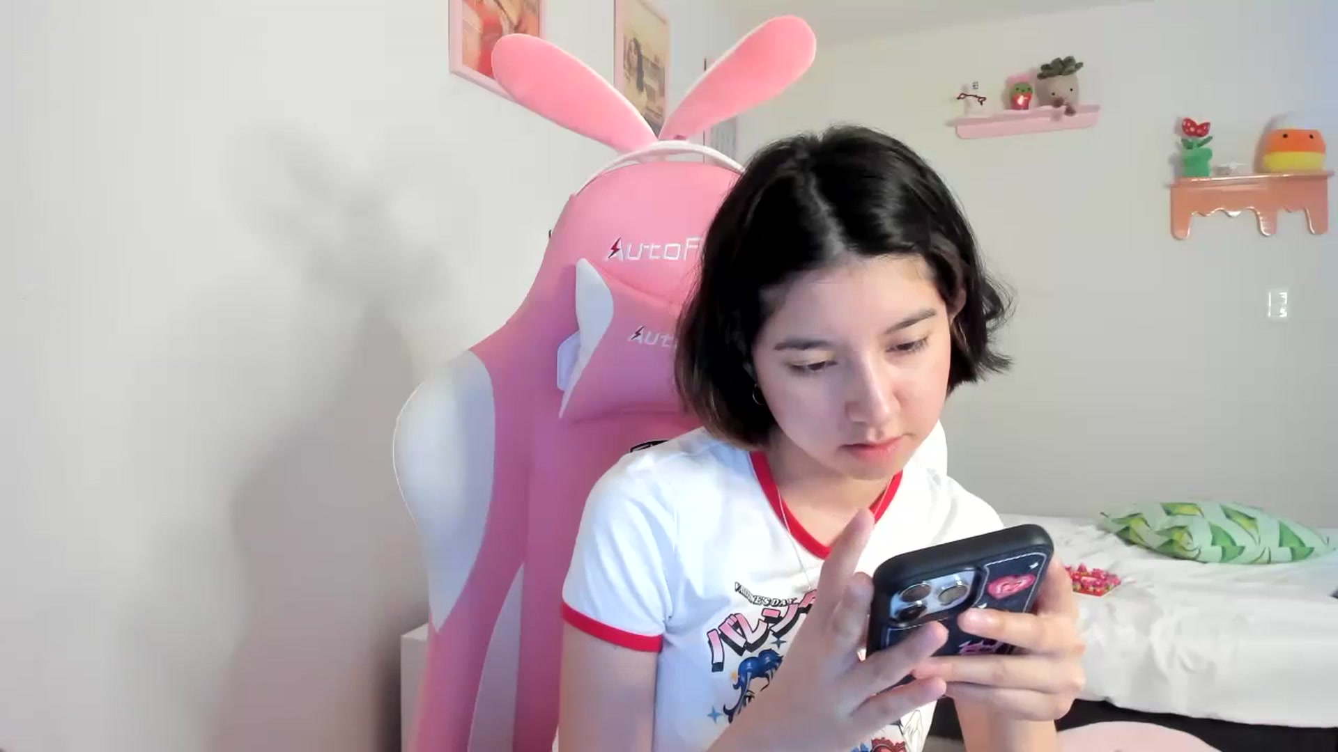 Gallery image thumbnail from Cherrycute666's myfreecams stream on, 07/03/2023, 01:08 image 3 of 20