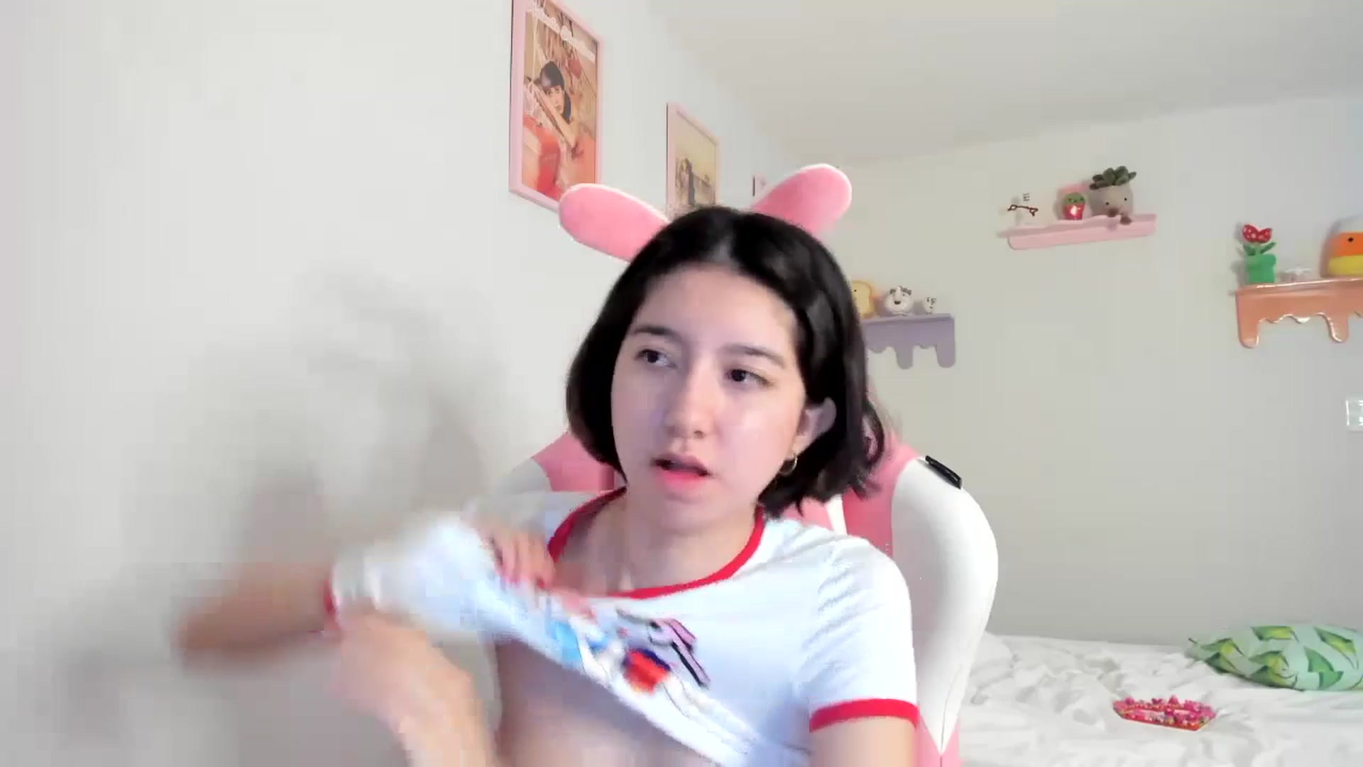 Gallery image thumbnail from Cherrycute666's myfreecams stream on, 07/03/2023, 01:08 image 14 of 20