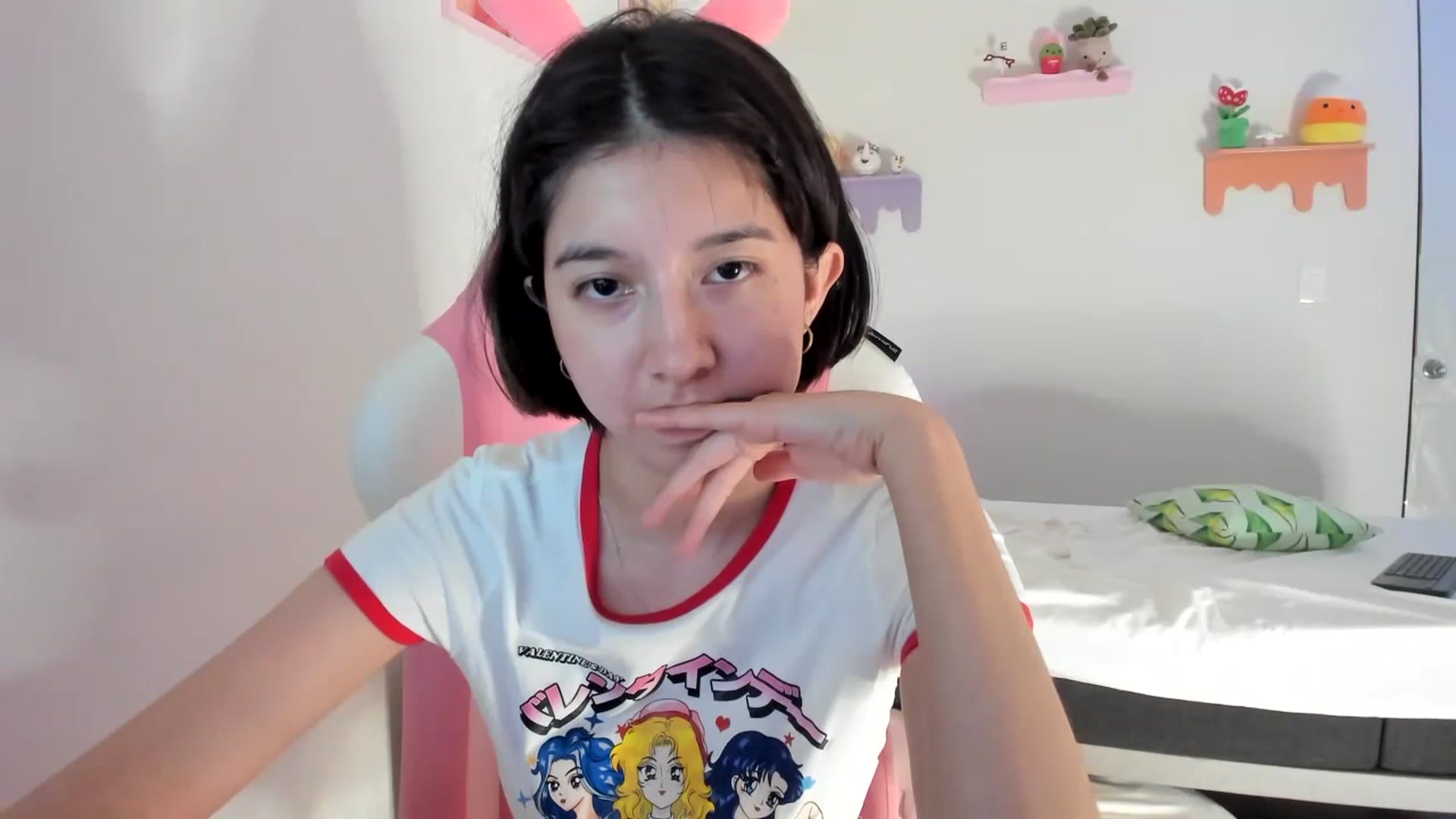 Gallery image thumbnail from Cherrycute666's myfreecams stream on, 07/03/2023, 08:35 image 10 of 20