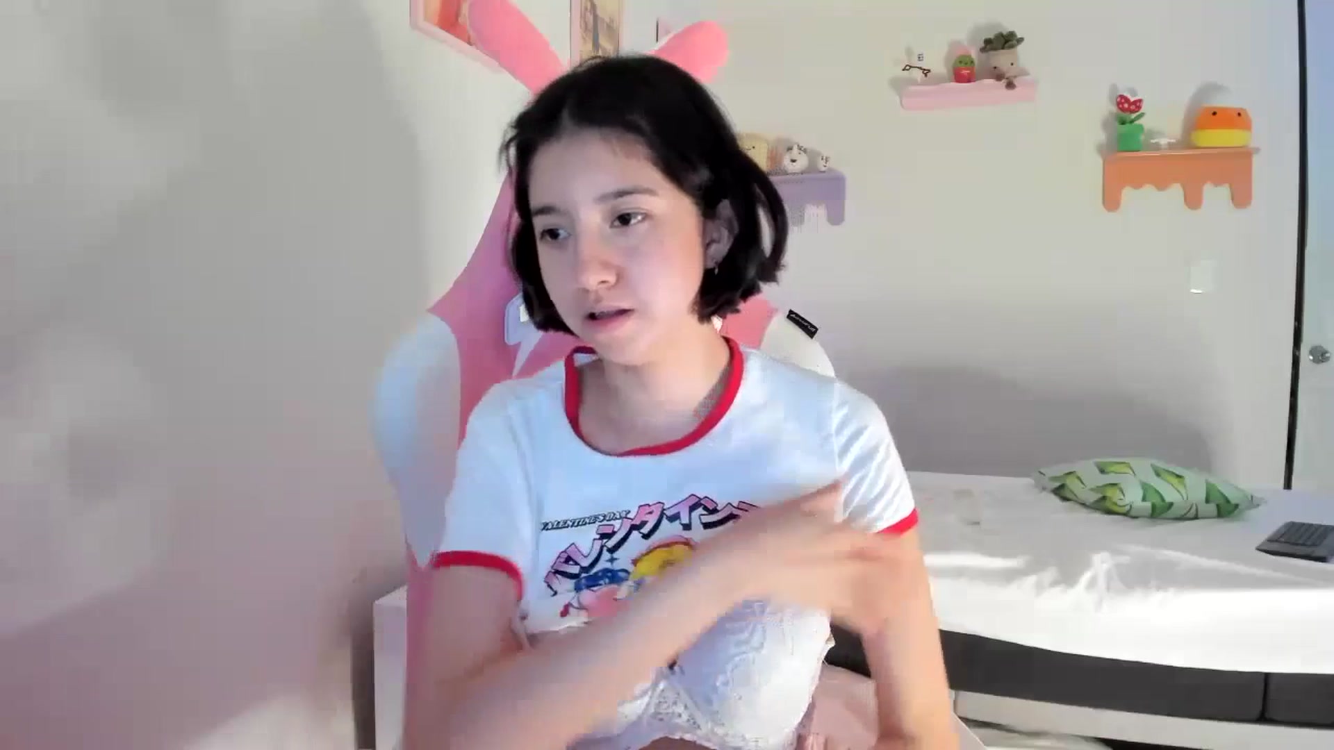 Gallery image thumbnail from Cherrycute666's myfreecams stream on, 07/03/2023, 08:35 image 14 of 20