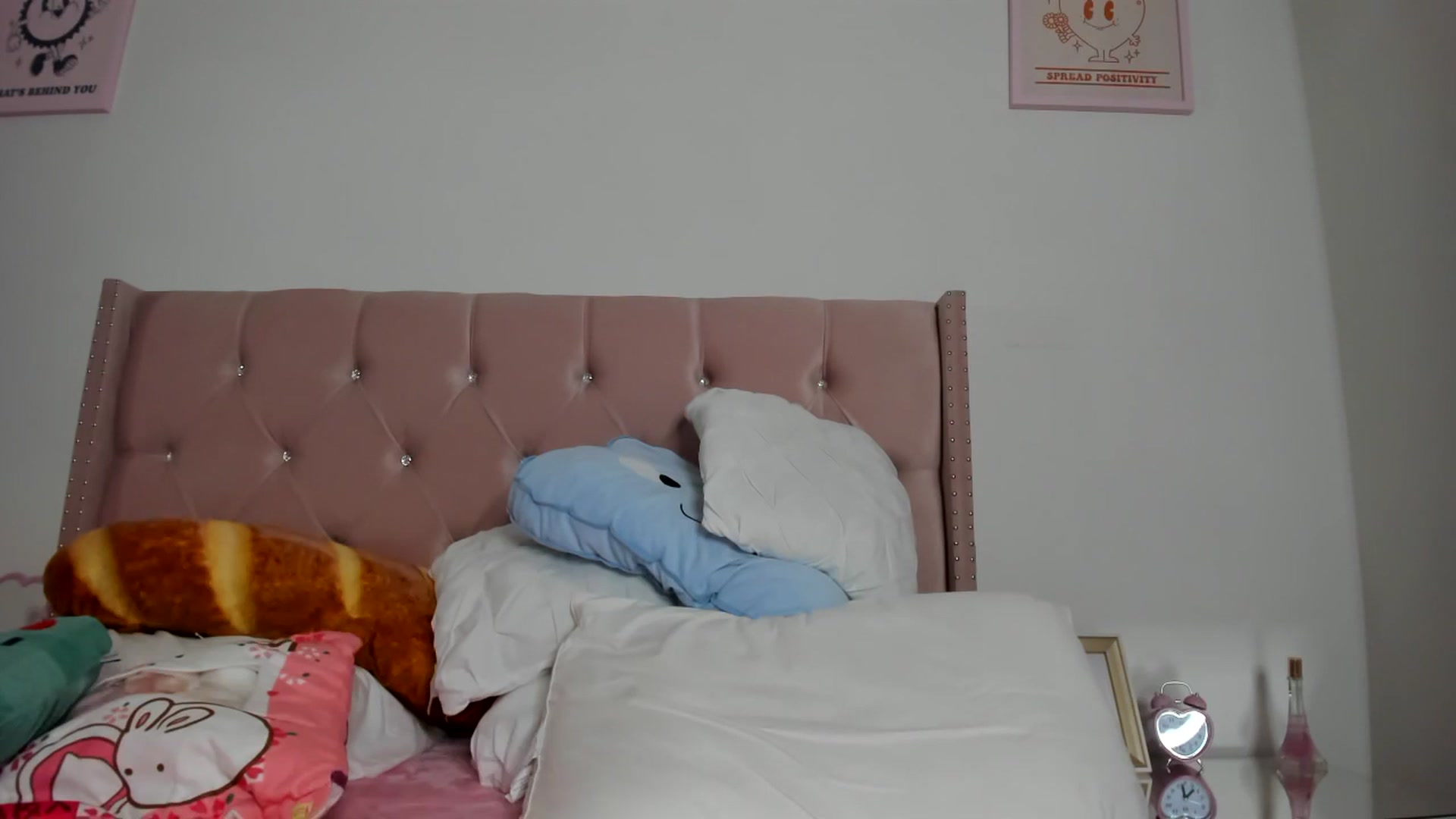 Gallery image thumbnail from Cherrycute666's myfreecams stream on, 07/03/2023, 10:58 image 18 of 20