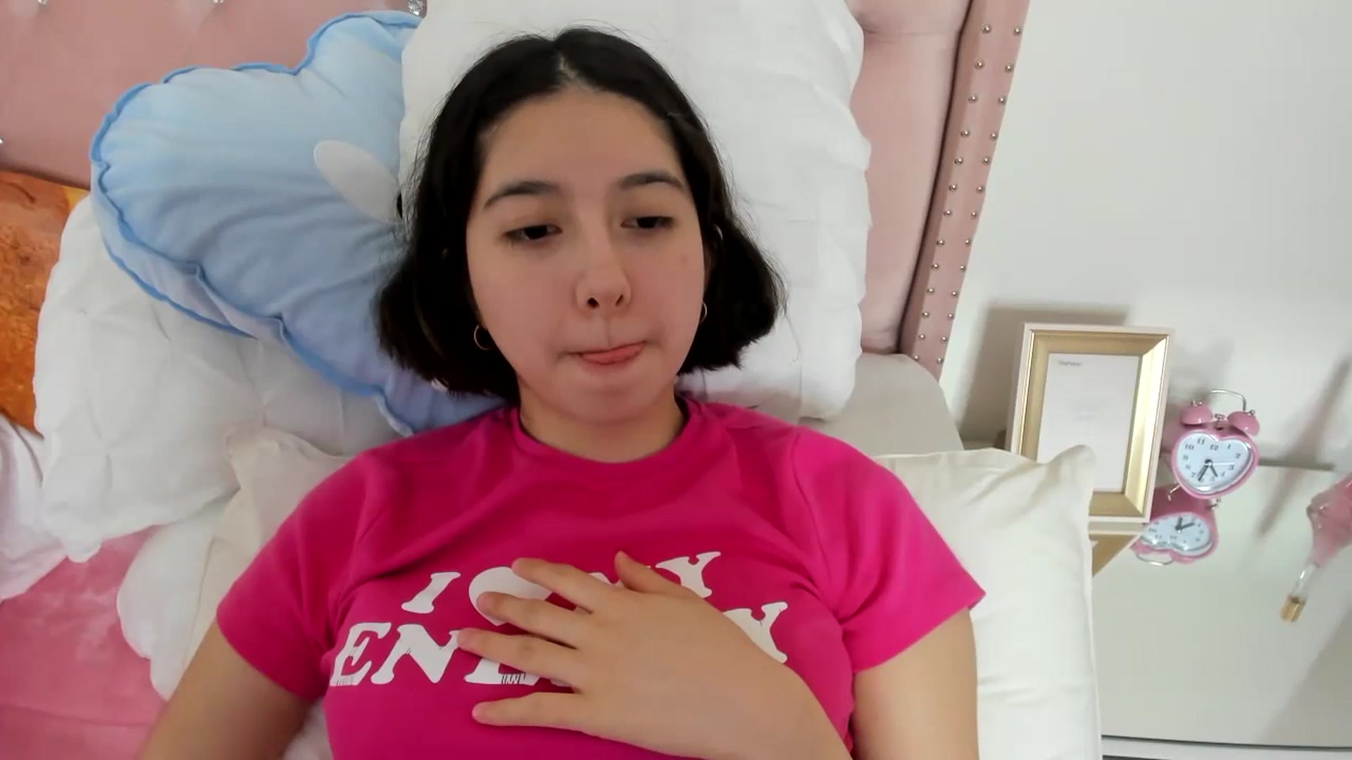Gallery image thumbnail from Cherrycute666's myfreecams stream on, 07/03/2023, 10:58 image 14 of 20