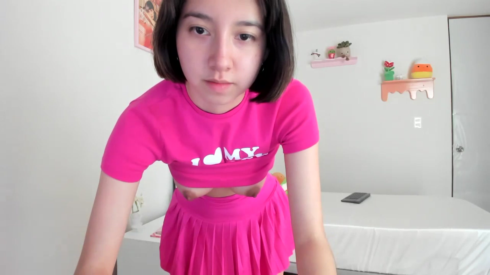 Gallery image thumbnail from Cherrycute666's myfreecams stream on, 07/03/2023, 22:06 image 12 of 20