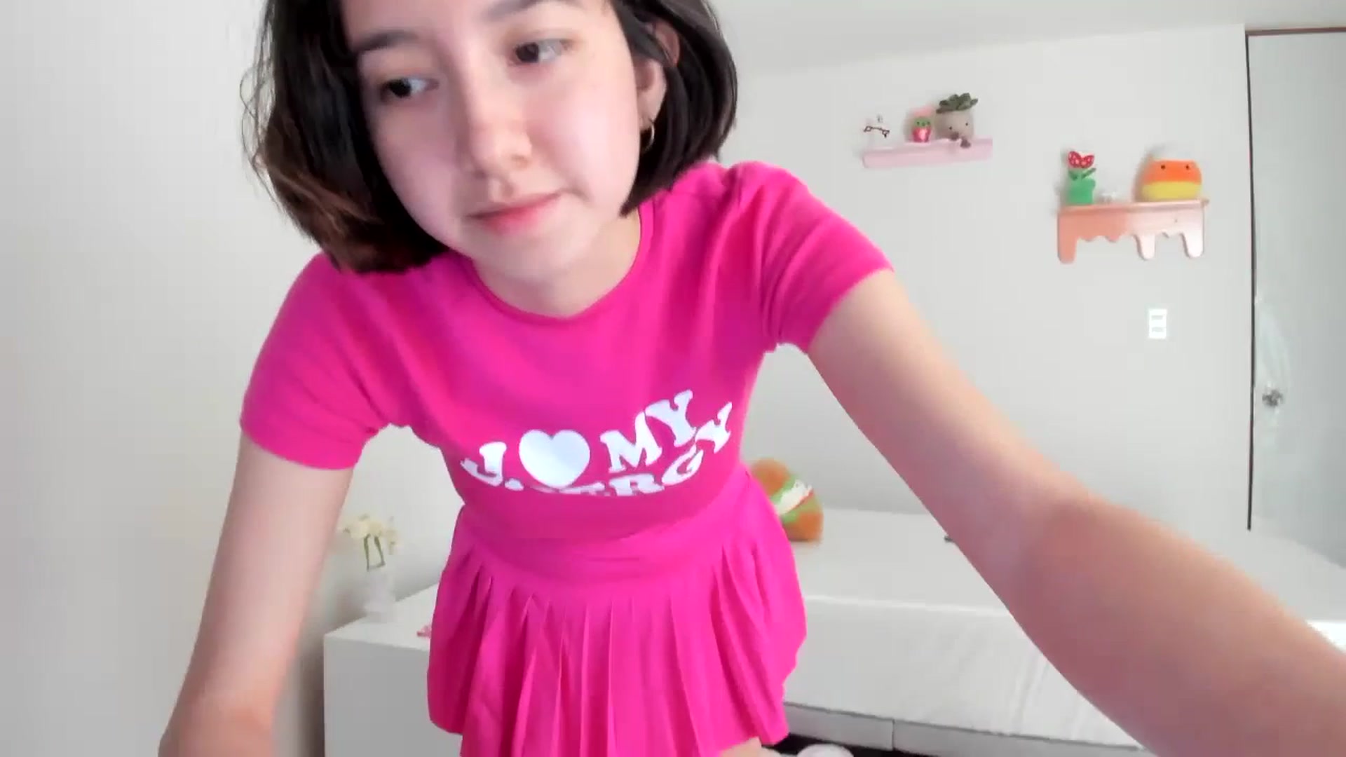 Gallery image thumbnail from Cherrycute666's myfreecams stream on, 07/03/2023, 22:06 image 3 of 20
