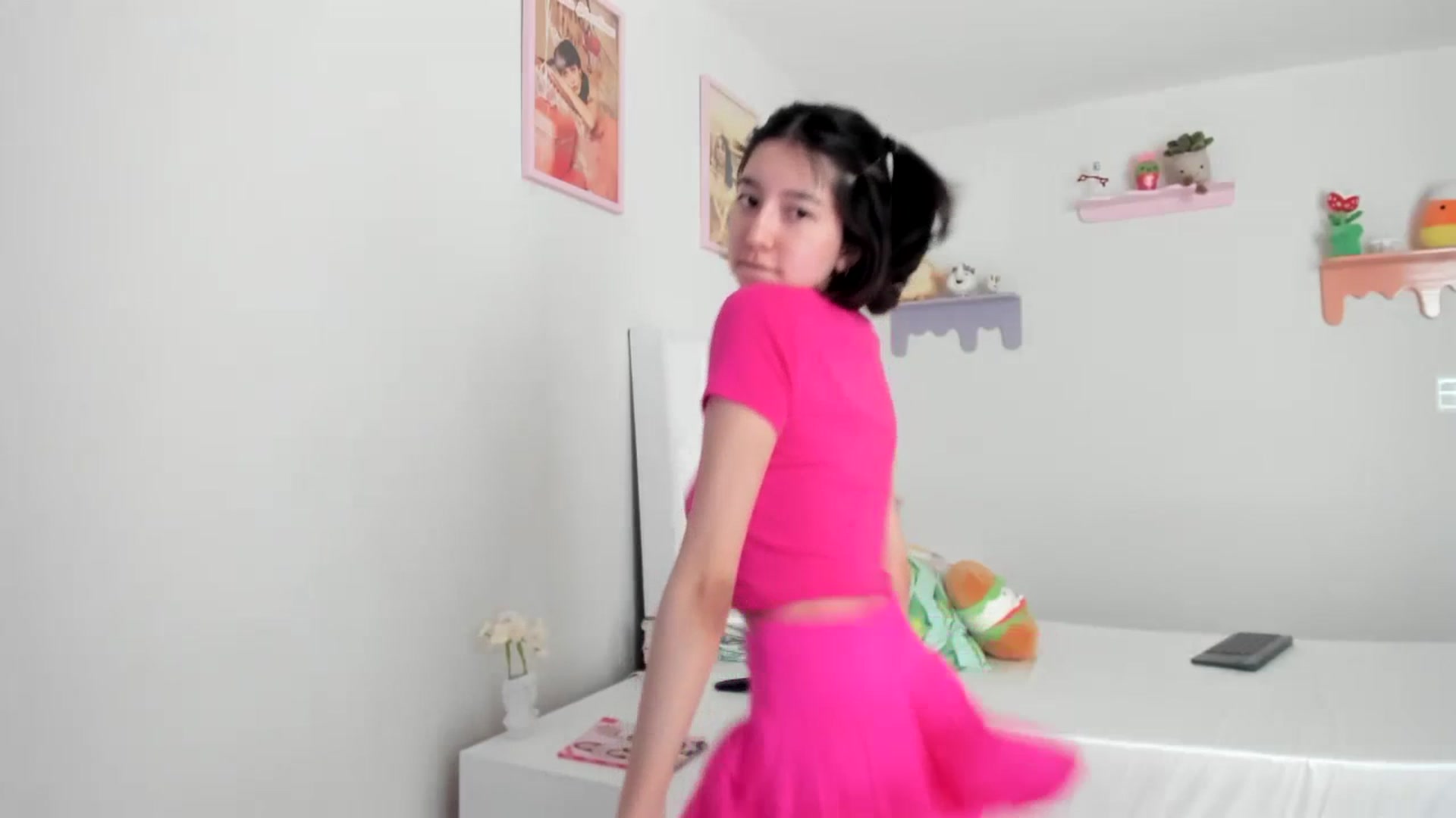 Gallery image thumbnail from Cherrycute666's myfreecams stream on, 07/03/2023, 22:06 image 19 of 20