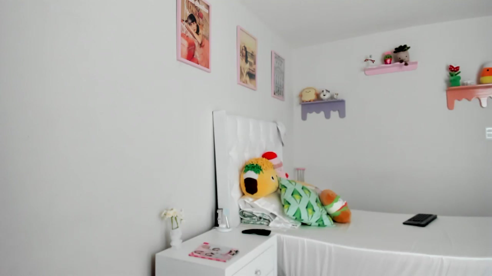 Gallery image thumbnail from Cherrycute666's myfreecams stream on, 07/03/2023, 22:06 image 20 of 20