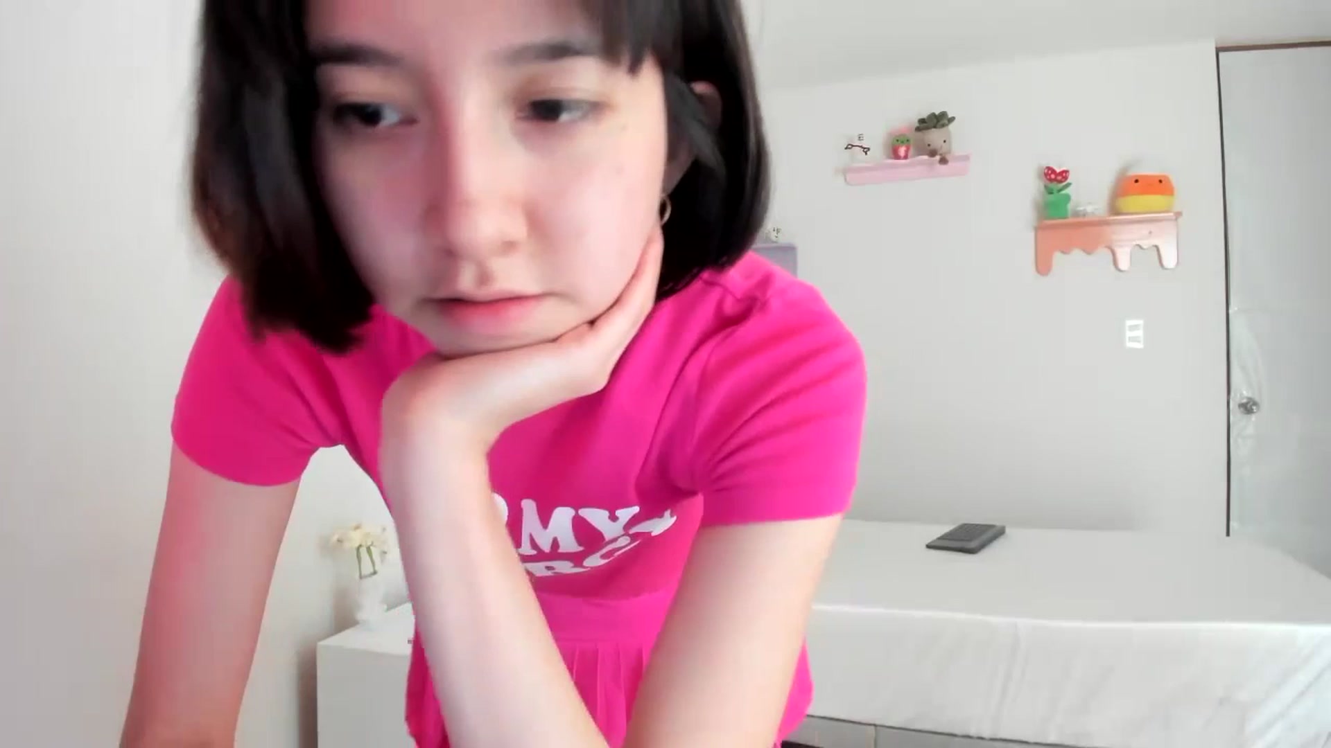 Gallery image thumbnail from Cherrycute666's myfreecams stream on, 07/03/2023, 22:06 image 6 of 20