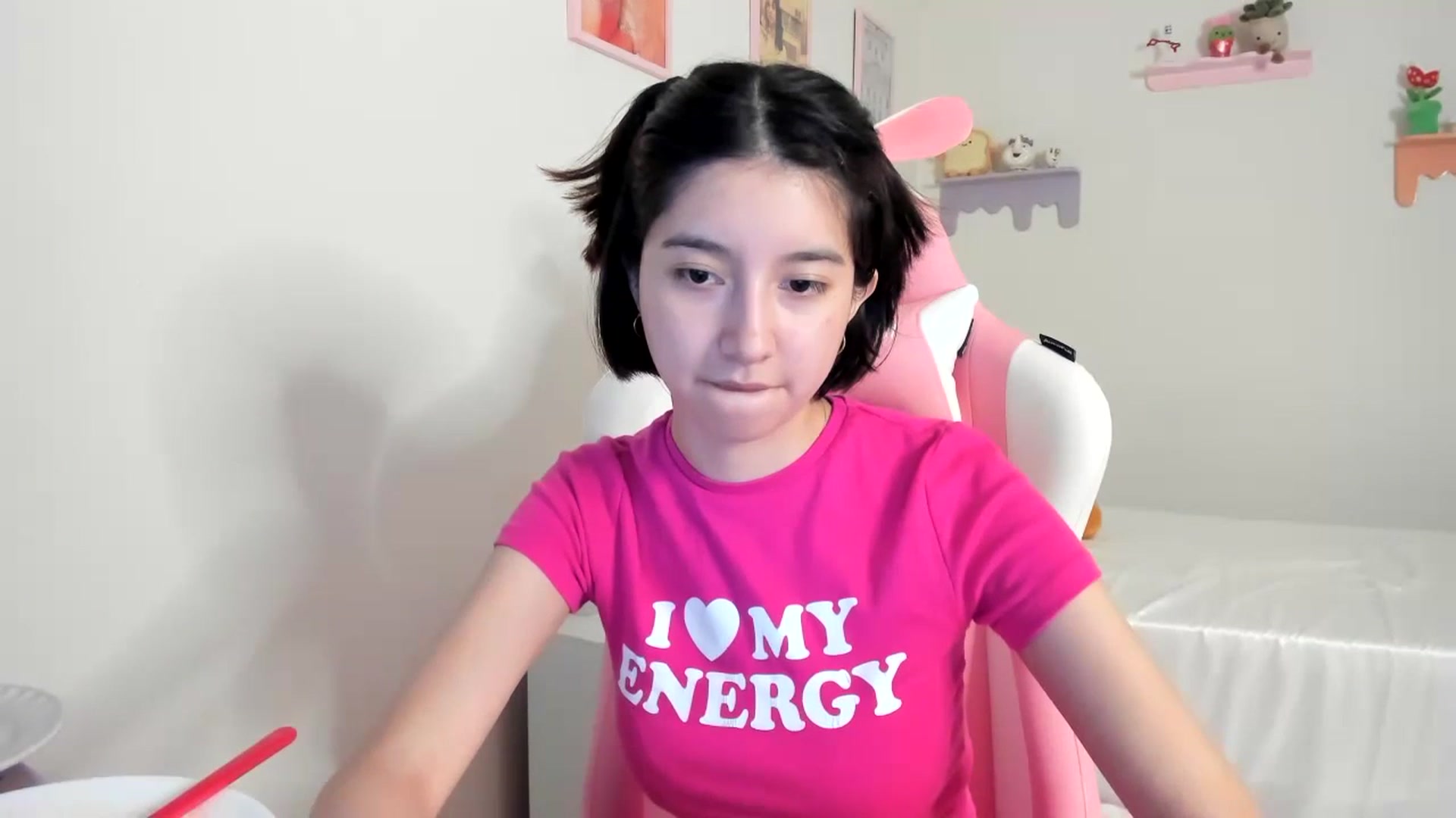 Gallery image thumbnail from Cherrycute666's myfreecams stream on, 07/04/2023, 01:33 image 3 of 20