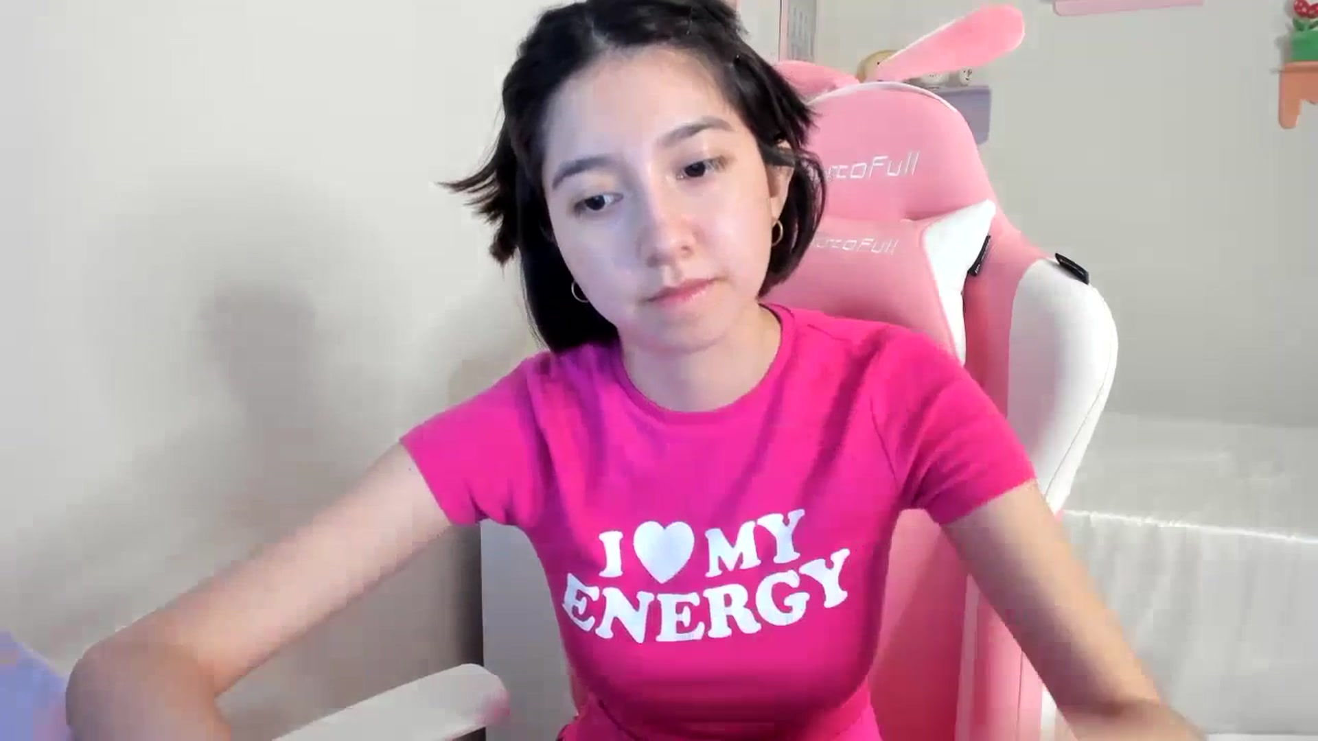 Gallery image thumbnail from Cherrycute666's myfreecams stream on, 07/04/2023, 01:33 image 6 of 20