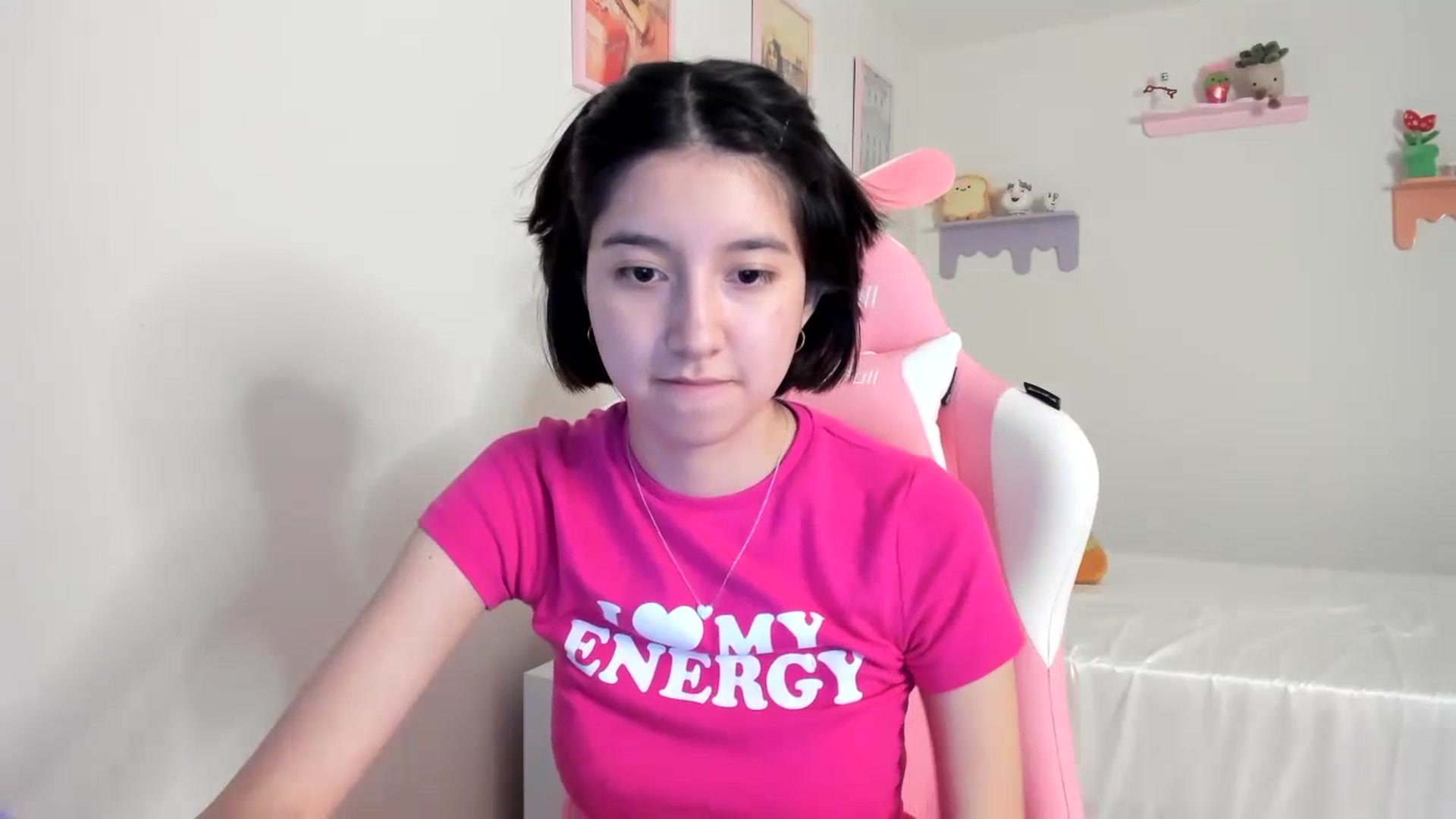 Gallery image thumbnail from Cherrycute666's myfreecams stream on, 07/04/2023, 01:33 image 11 of 20