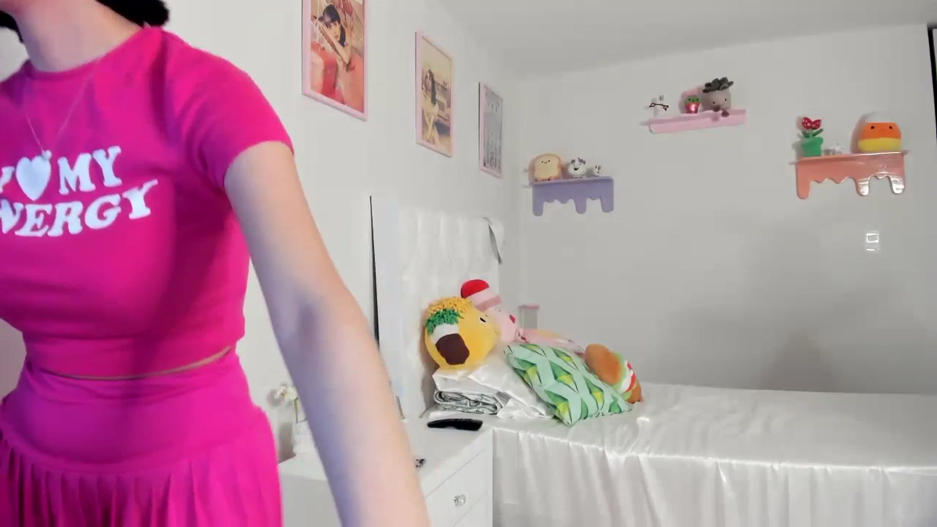 Gallery image thumbnail from Cherrycute666's myfreecams stream on, 07/04/2023, 02:46 image 20 of 20