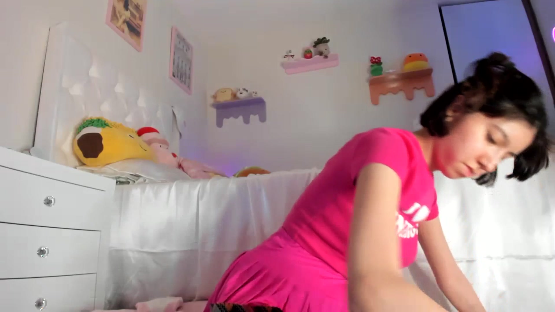 Gallery image thumbnail from Cherrycute666's myfreecams stream on, 07/04/2023, 07:14 image 10 of 20