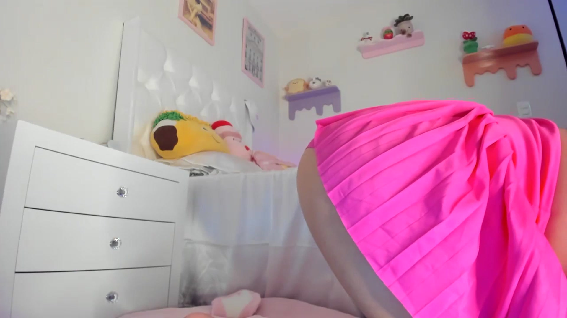 Gallery image thumbnail from Cherrycute666's myfreecams stream on, 07/04/2023, 07:14 image 6 of 20