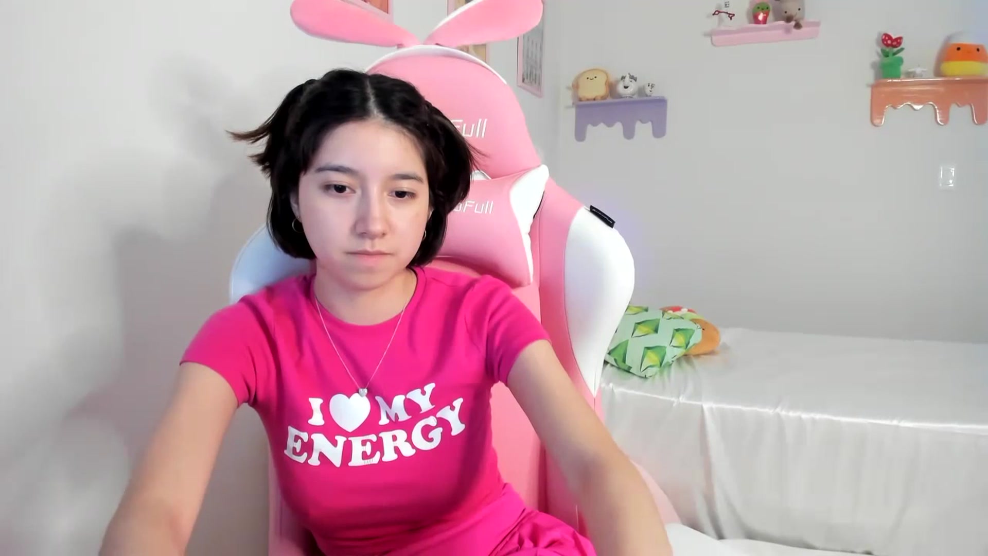 Gallery image thumbnail from Cherrycute666's myfreecams stream on, 07/04/2023, 07:14 image 15 of 20