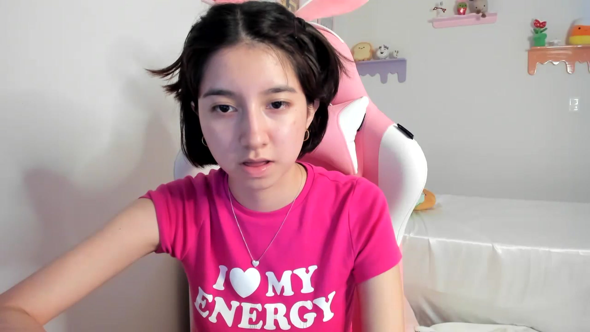 Gallery image thumbnail from Cherrycute666's myfreecams stream on, 07/04/2023, 07:35 image 13 of 20