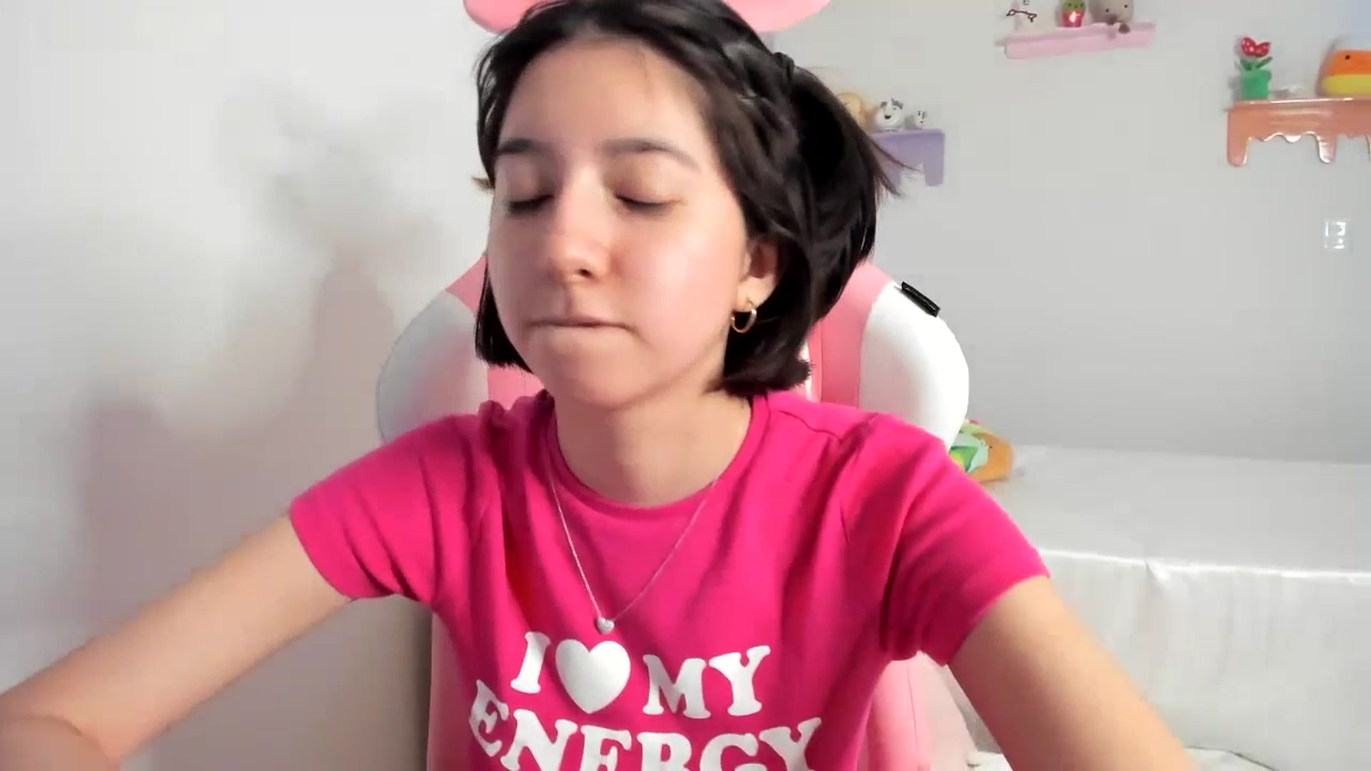 Gallery image thumbnail from Cherrycute666's myfreecams stream on, 07/04/2023, 07:35 image 9 of 20