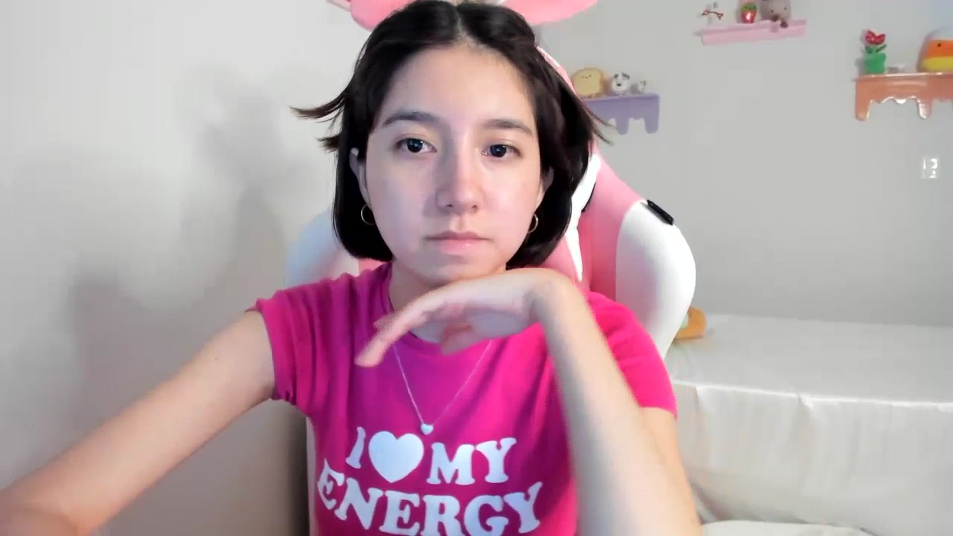 Gallery image thumbnail from Cherrycute666's myfreecams stream on, 07/04/2023, 07:35 image 17 of 20