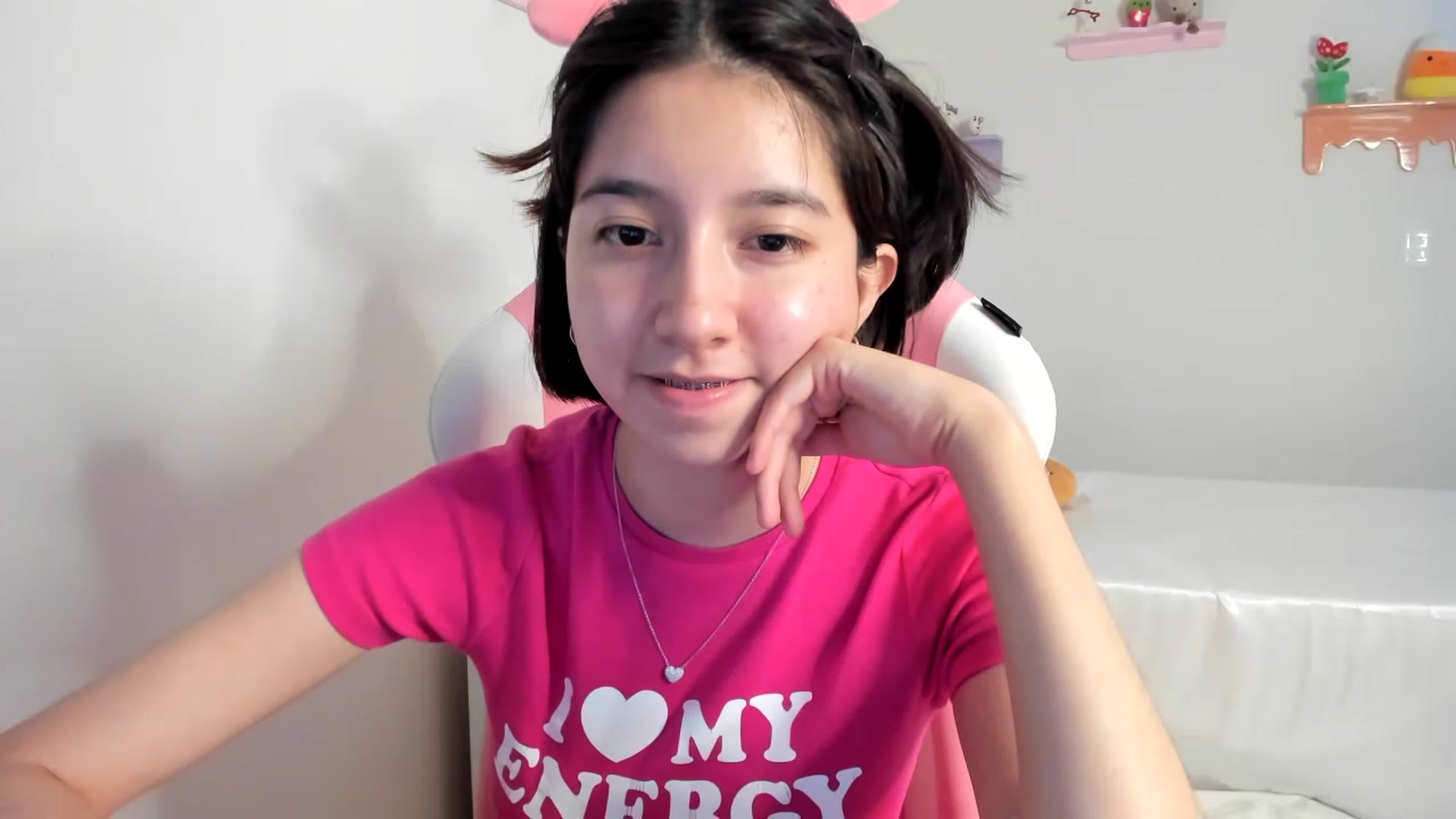 Gallery image thumbnail from Cherrycute666's myfreecams stream on, 07/04/2023, 07:35 image 12 of 20