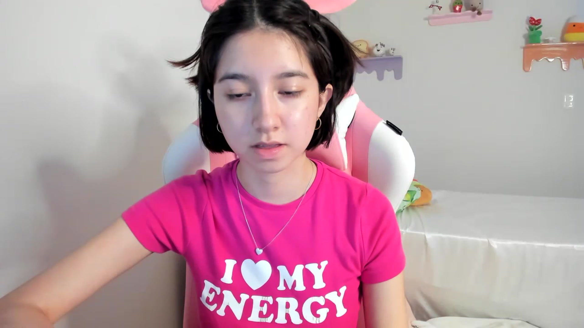 Gallery image thumbnail from Cherrycute666's myfreecams stream on, 07/04/2023, 07:35 image 1 of 20